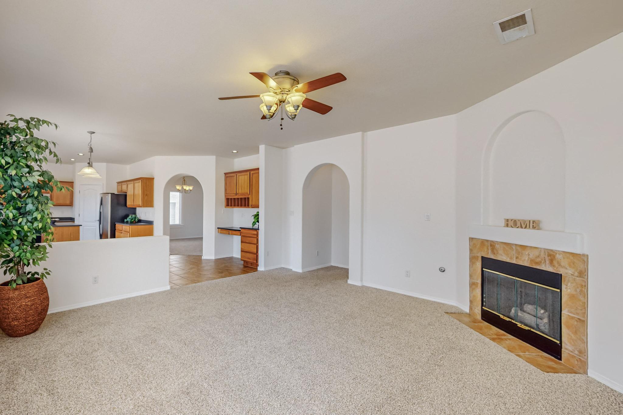 10301 Calle Dichoso Court NW