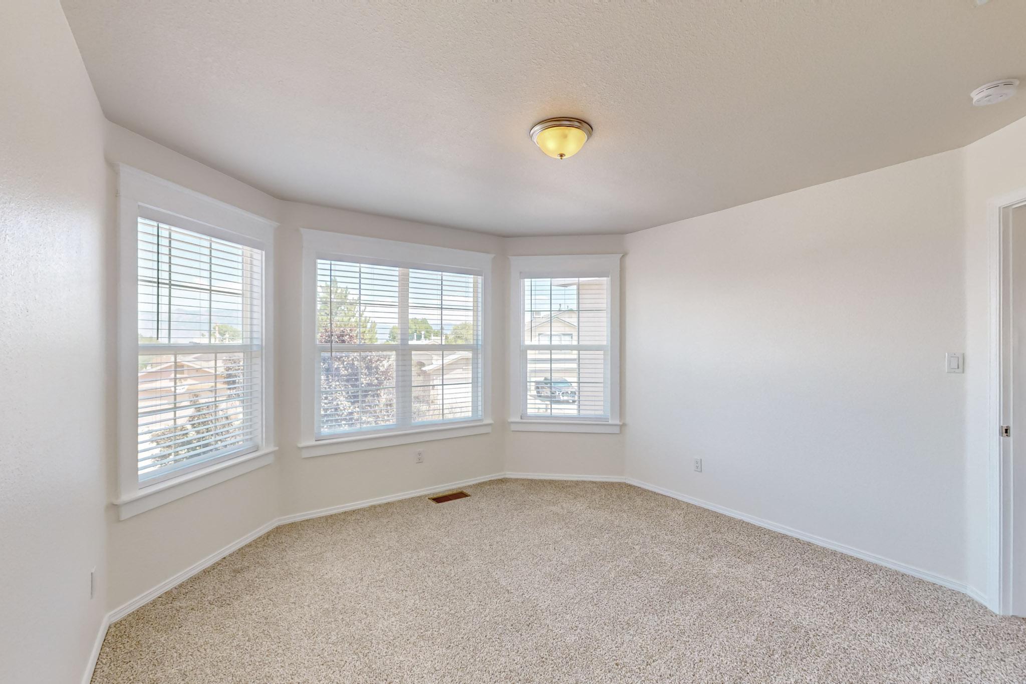 10301 Calle Dichoso Court NW