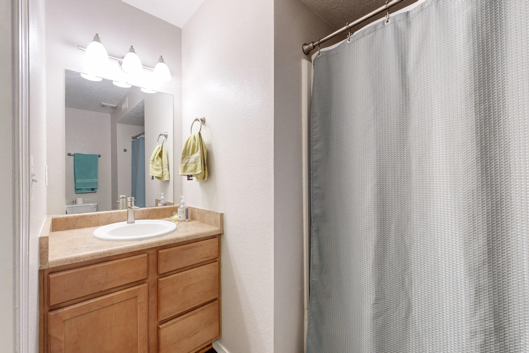 11219 Vistazo Place SE