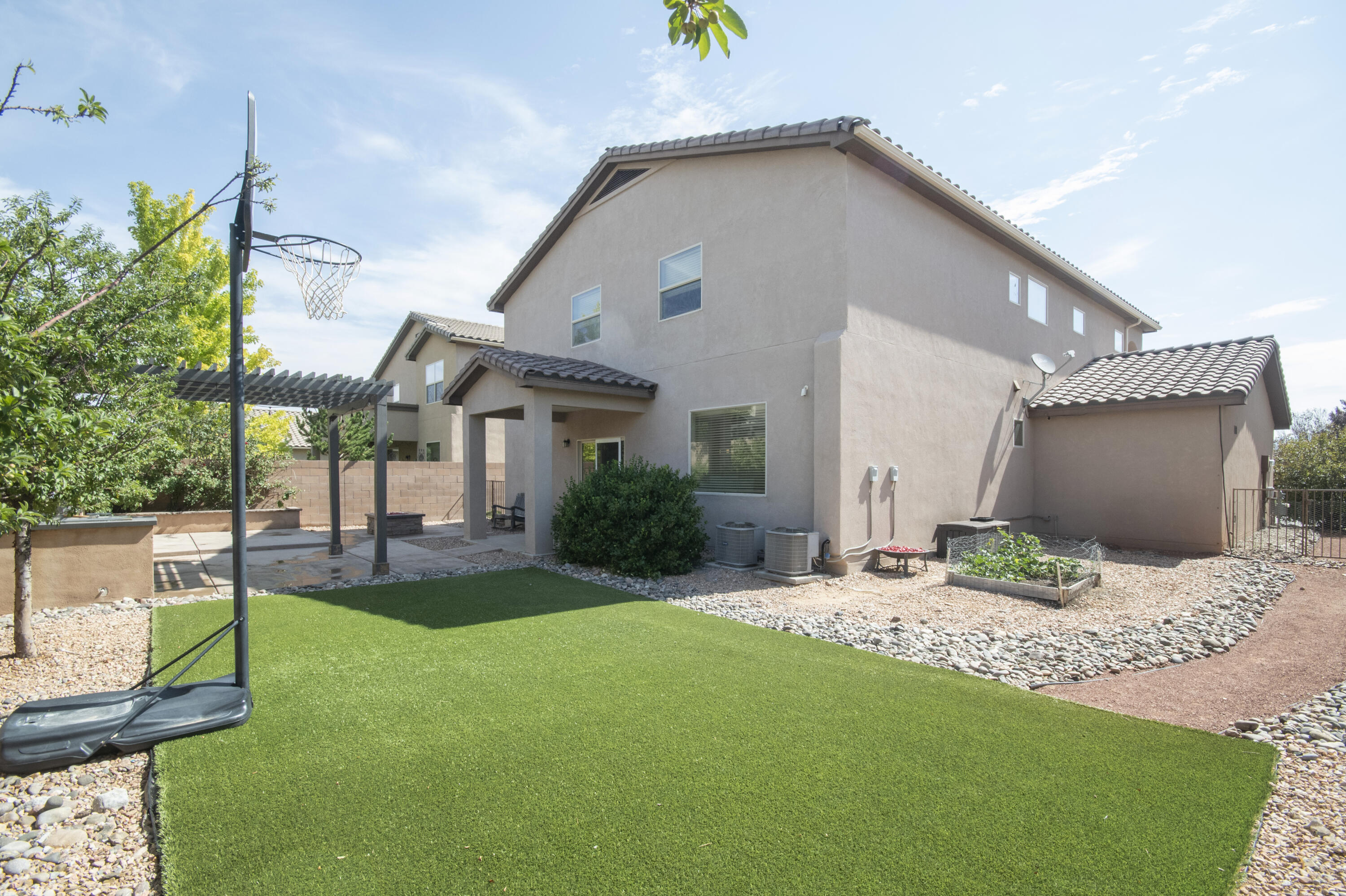 6827 Lava Rock Drive NW