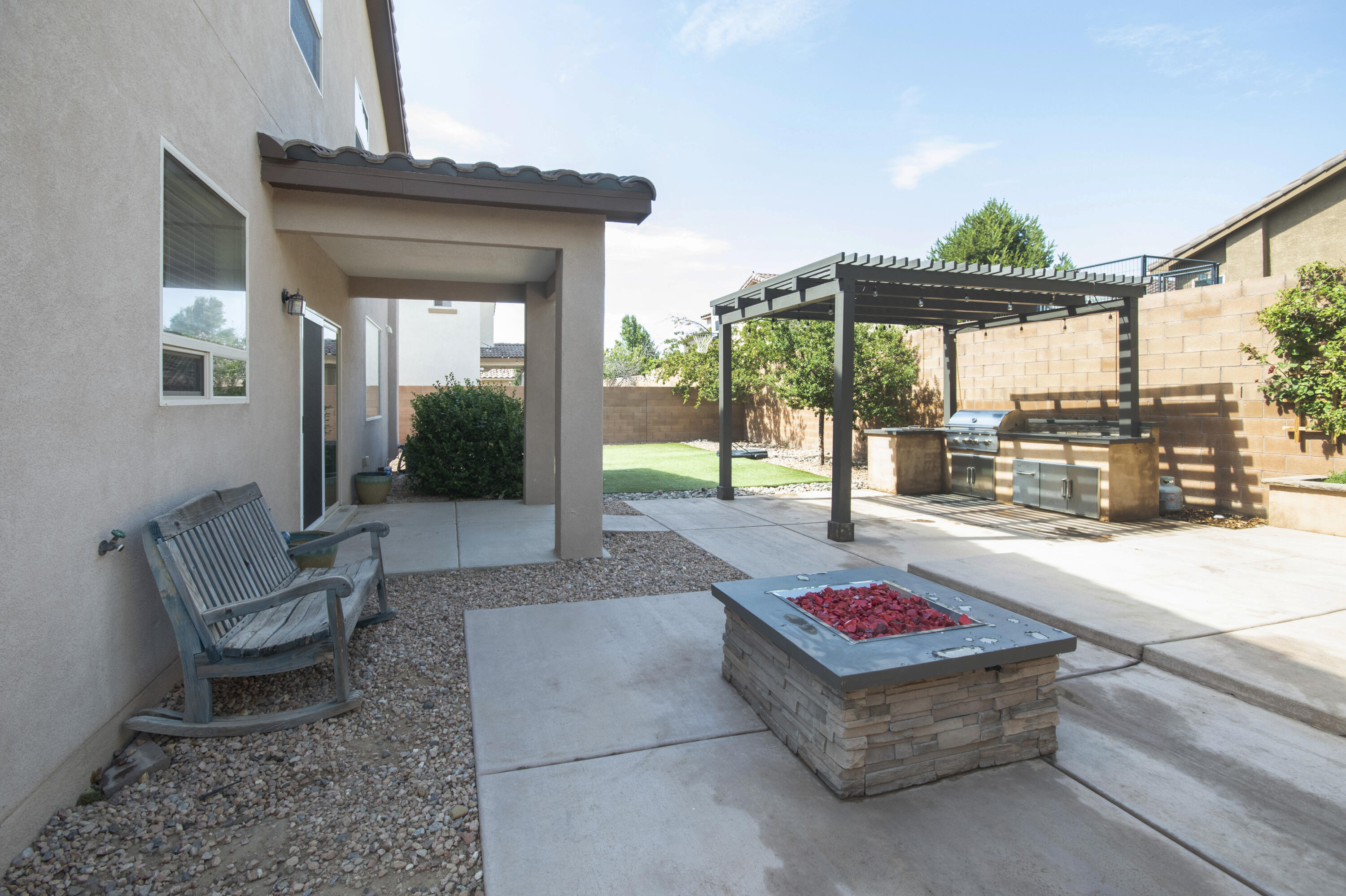 6827 Lava Rock Drive NW