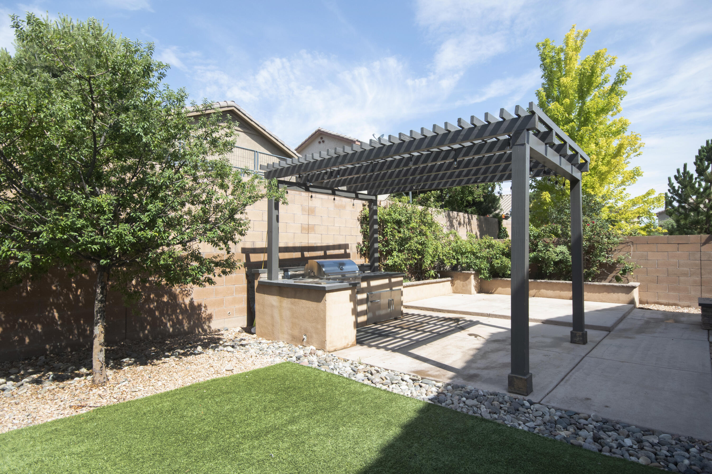 6827 Lava Rock Drive NW