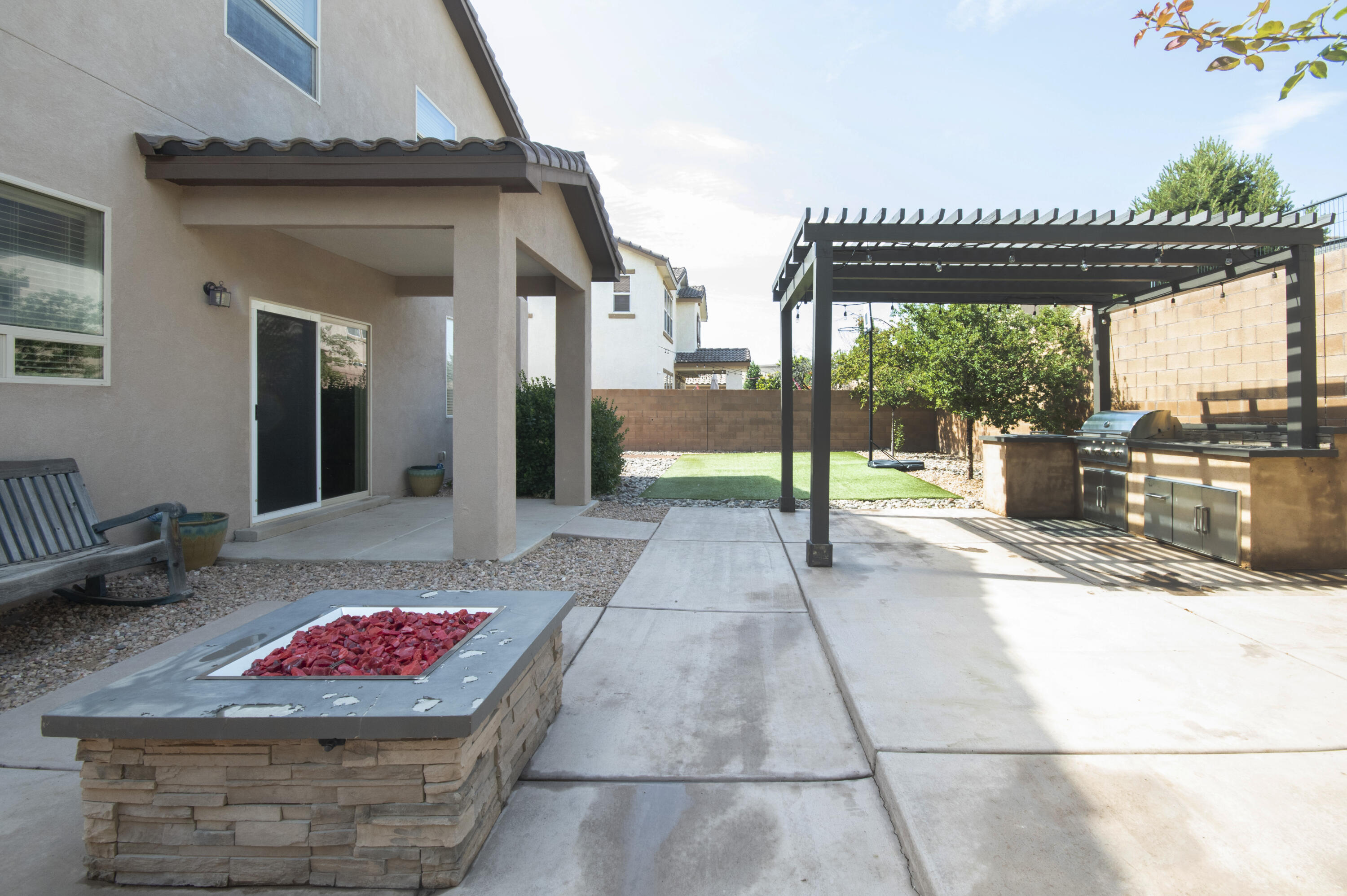 6827 Lava Rock Drive NW