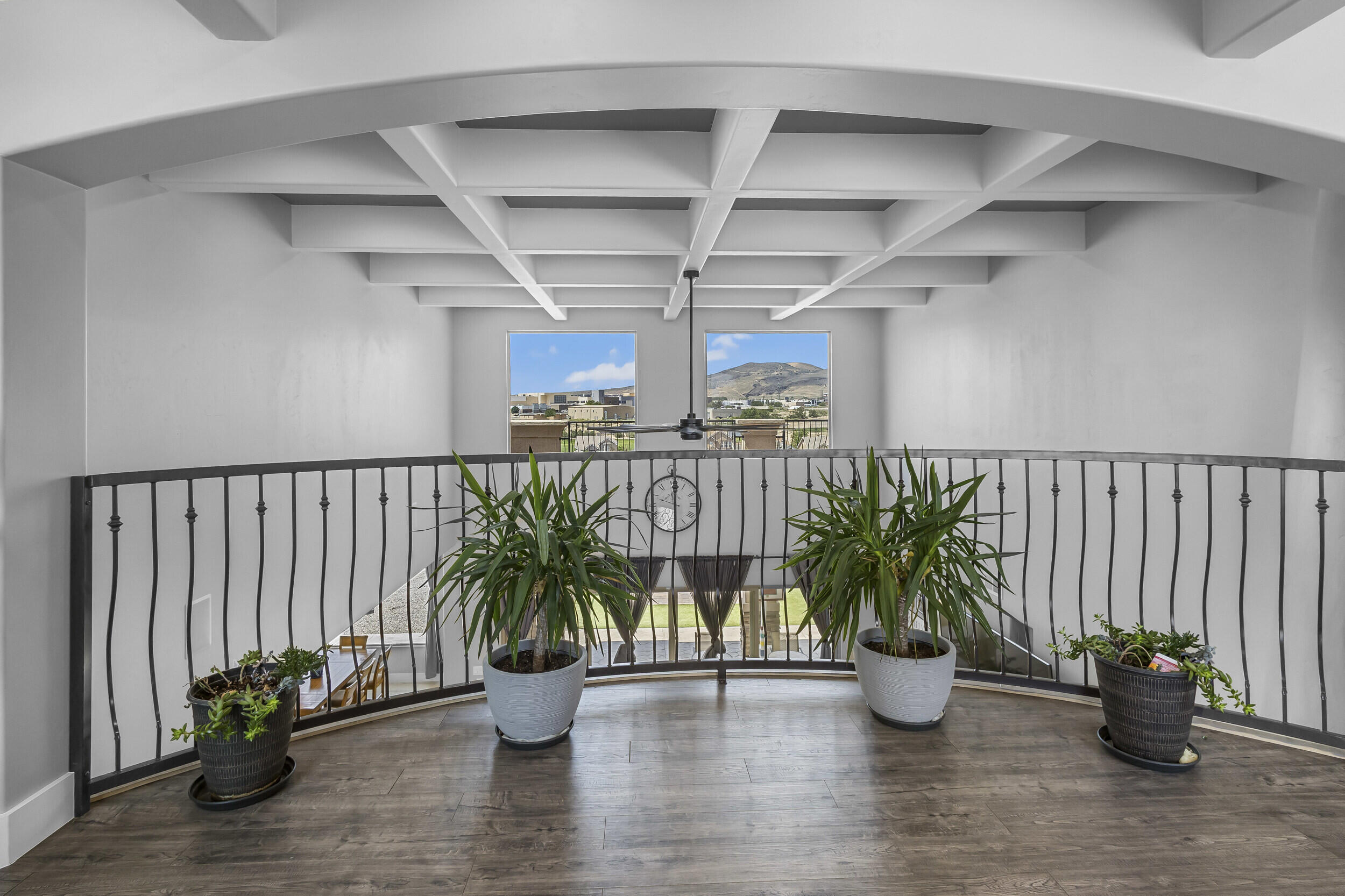 1025 Mesa Loop NW