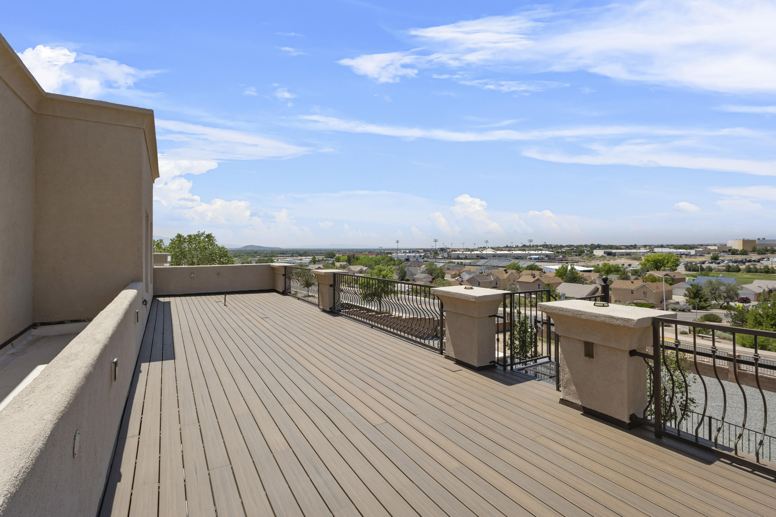 1025 Mesa Loop NW