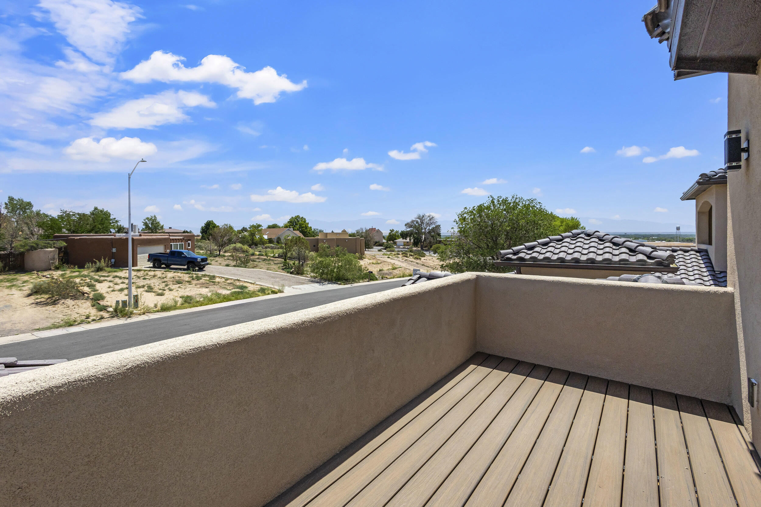 1025 Mesa Loop NW