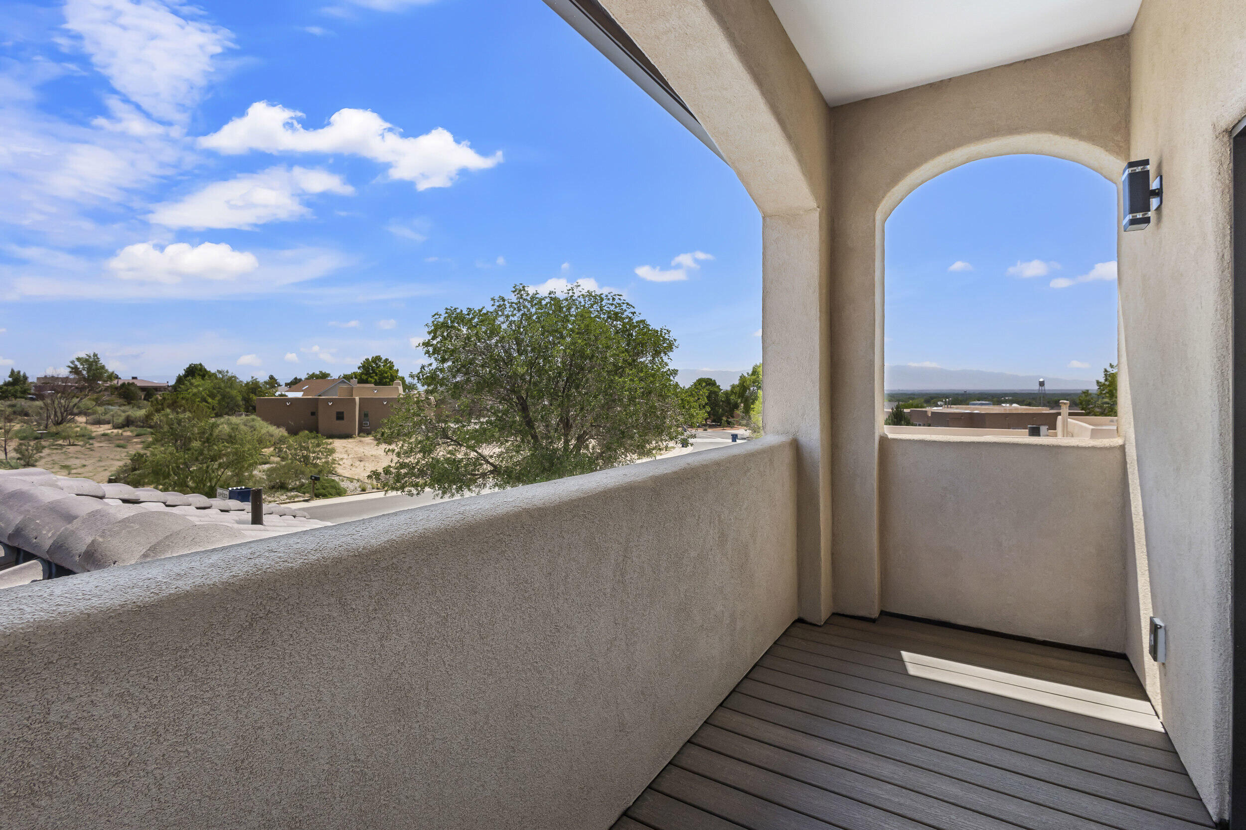 1025 Mesa Loop NW