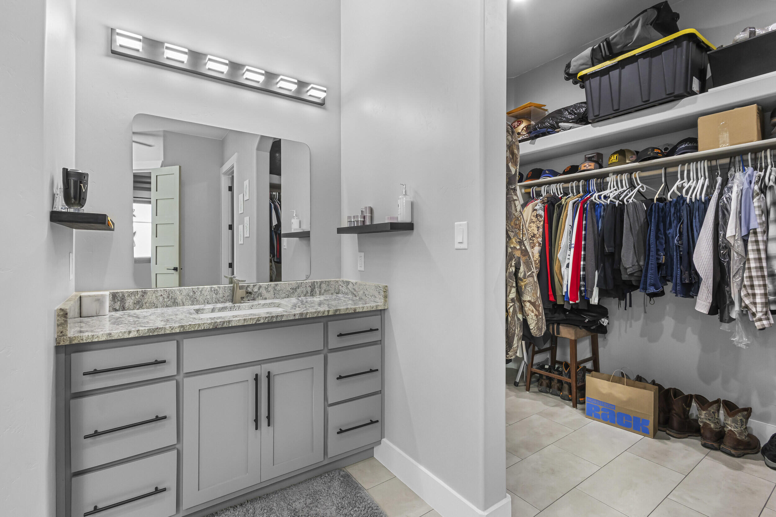 1025 Mesa Loop NW