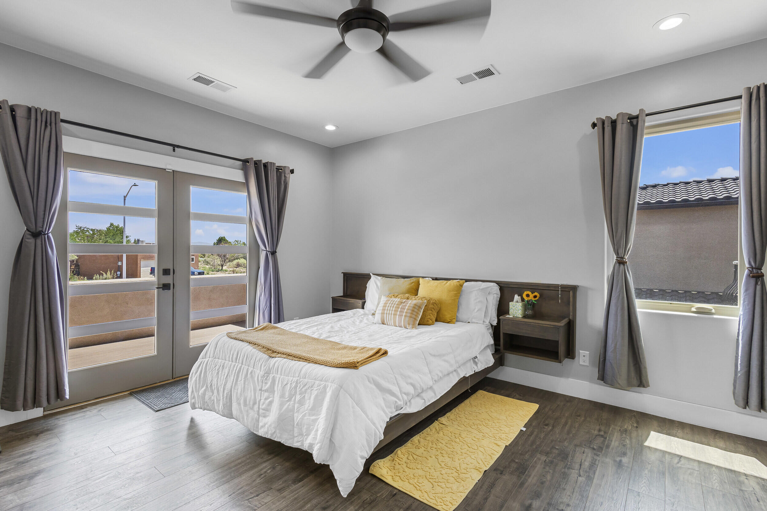 1025 Mesa Loop NW
