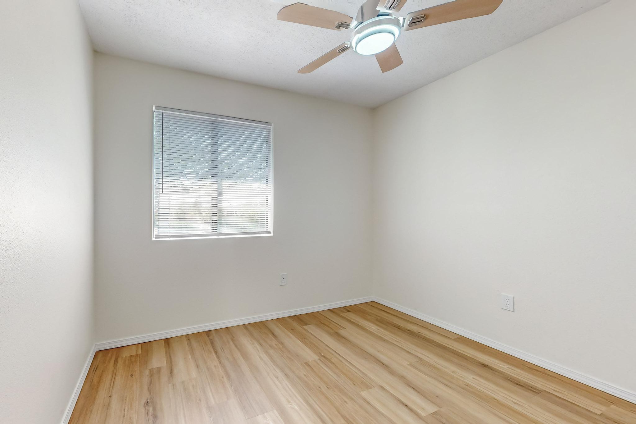 563 Apache Loop SW