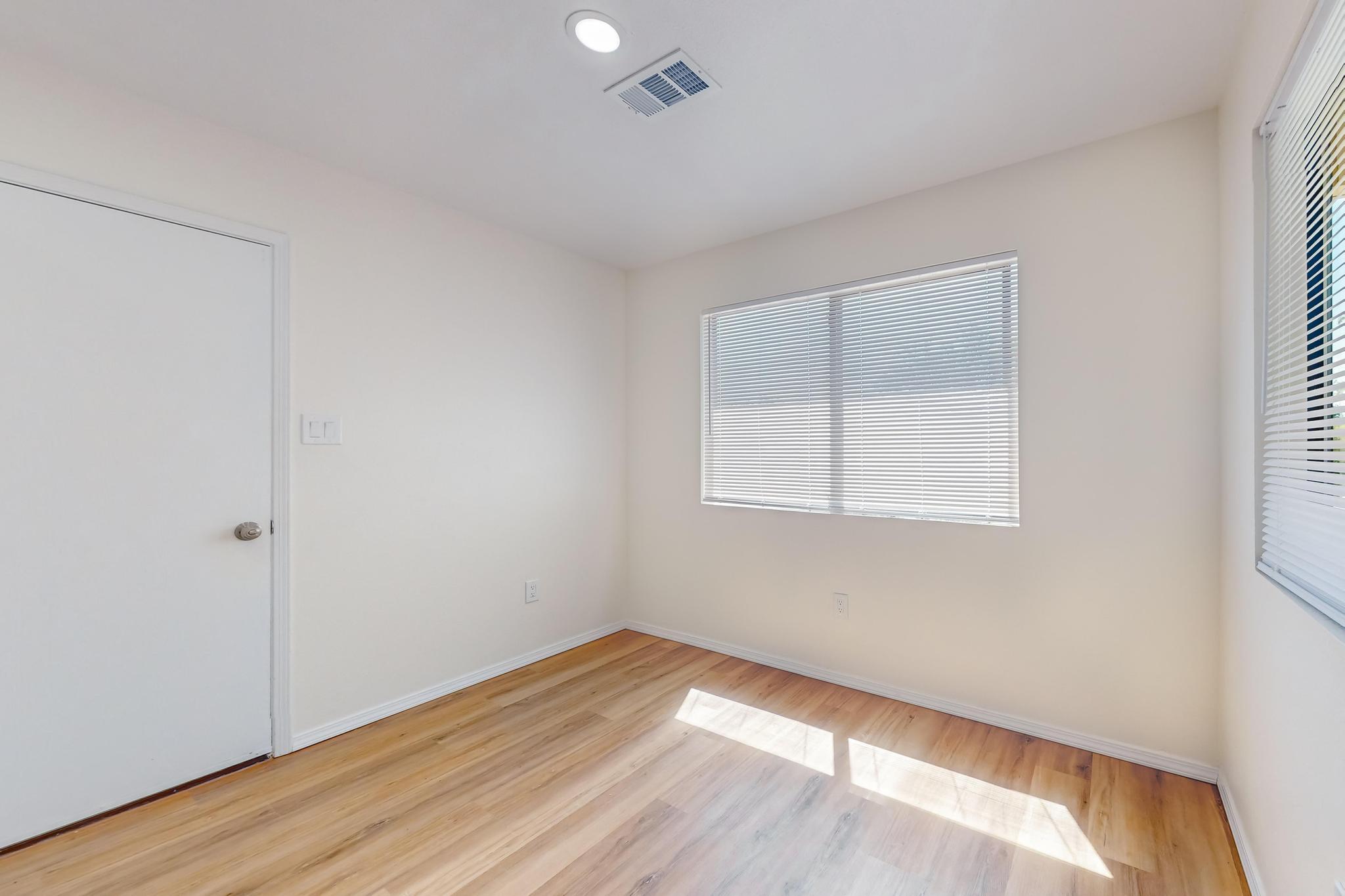 563 Apache Loop SW