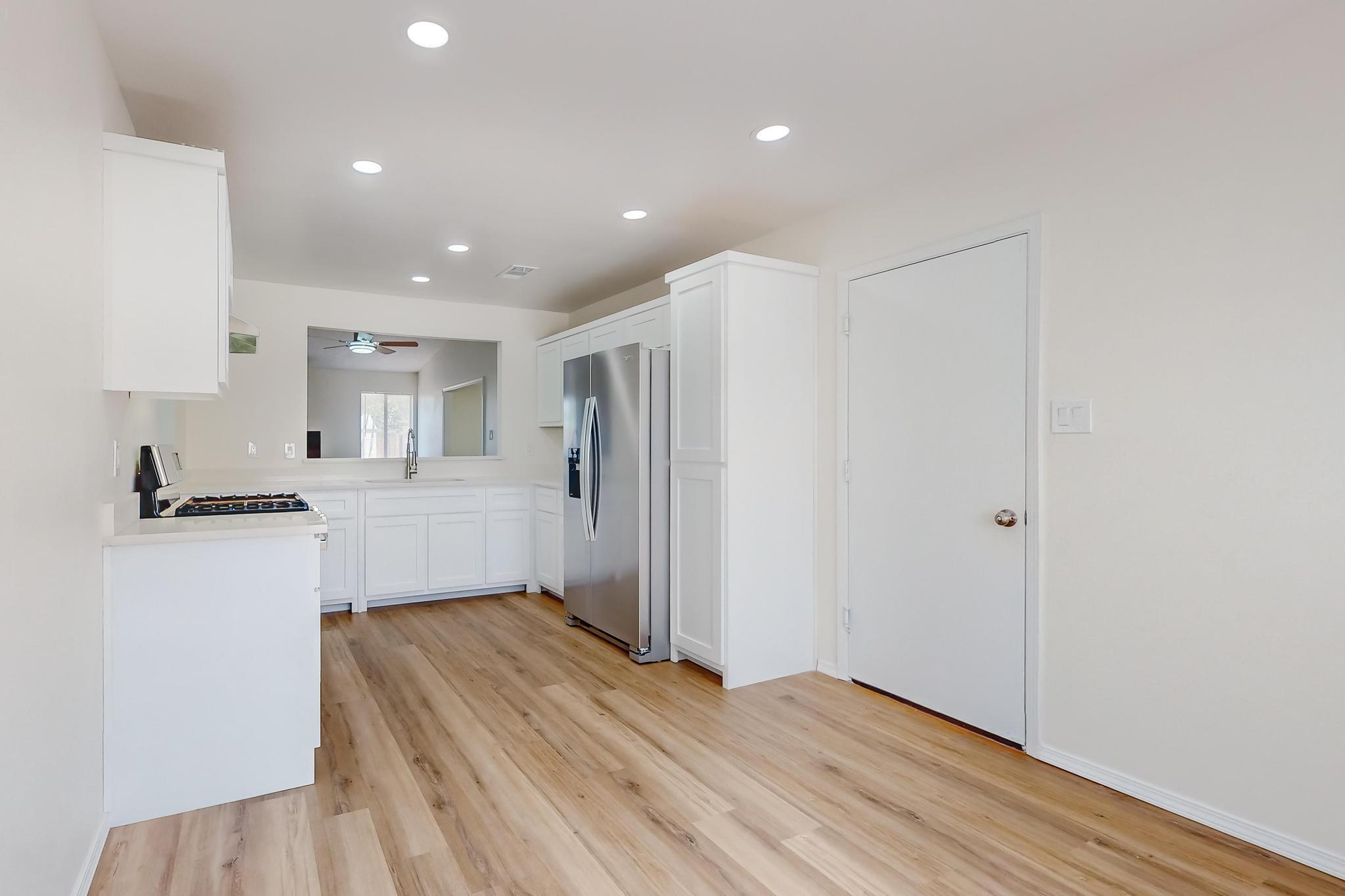 563 Apache Loop SW