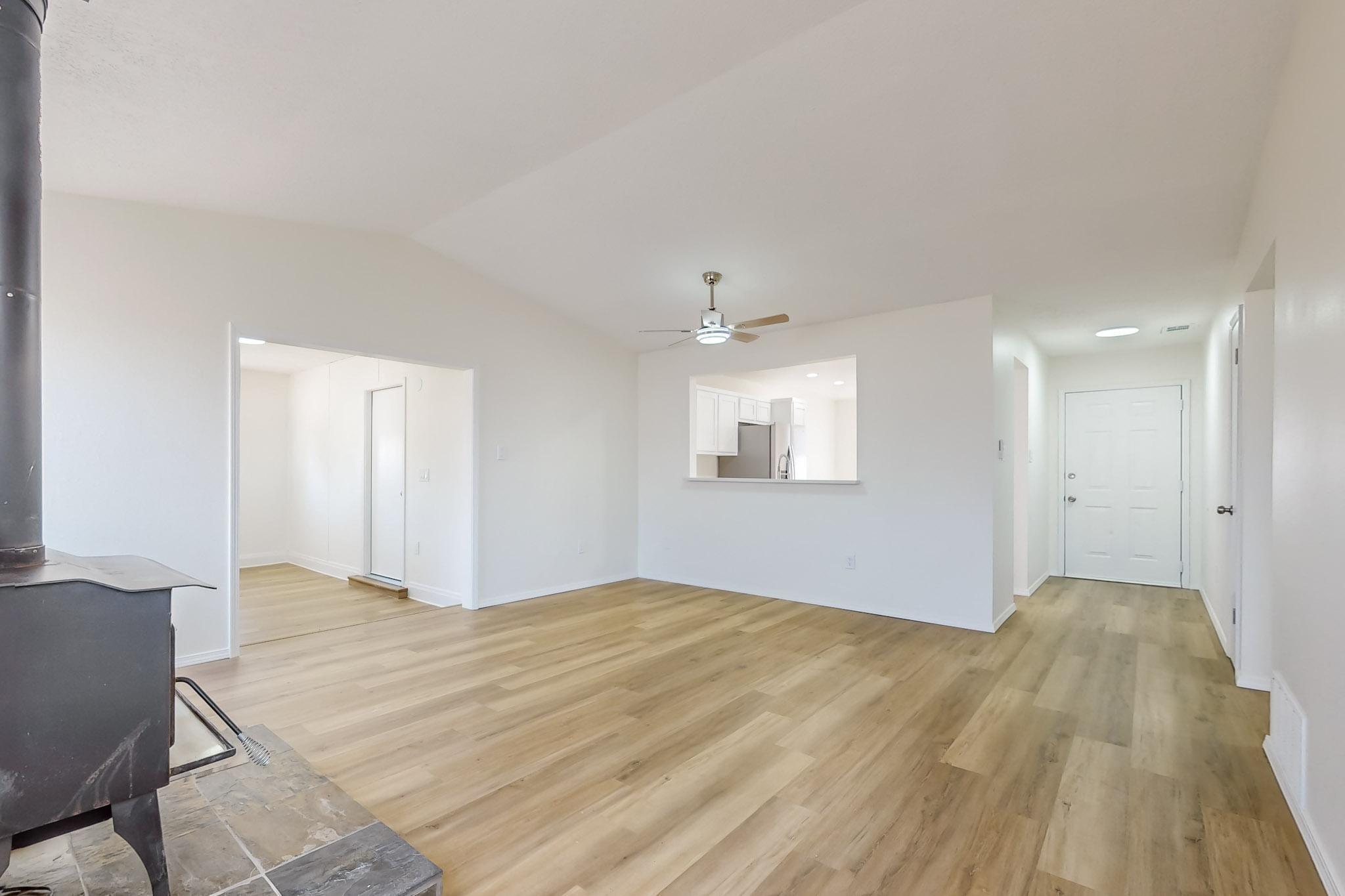 563 Apache Loop SW