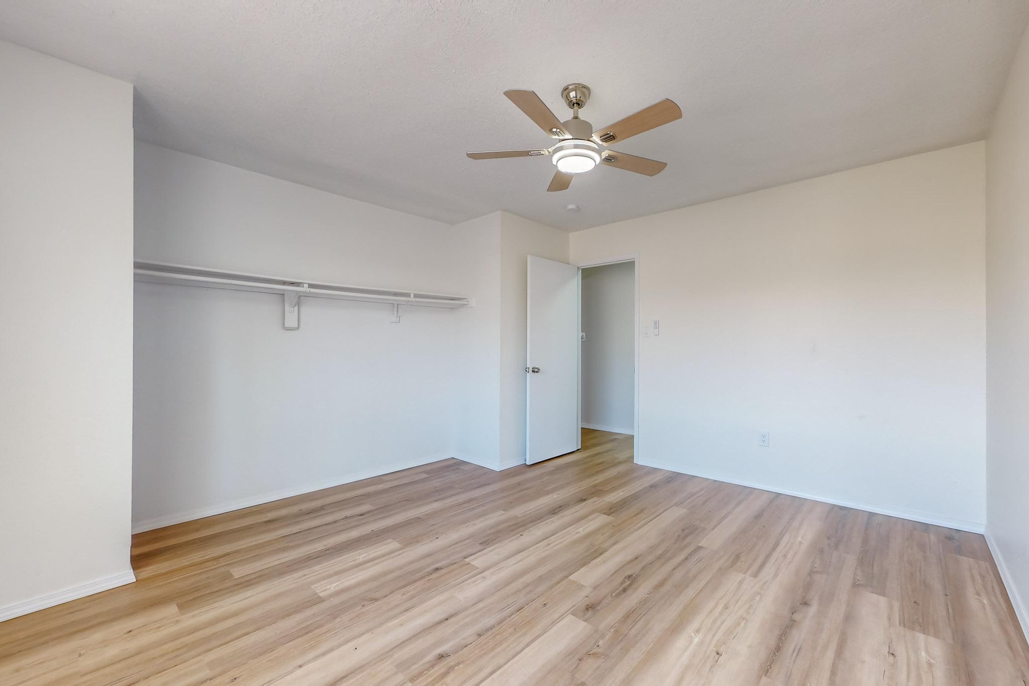 563 Apache Loop SW