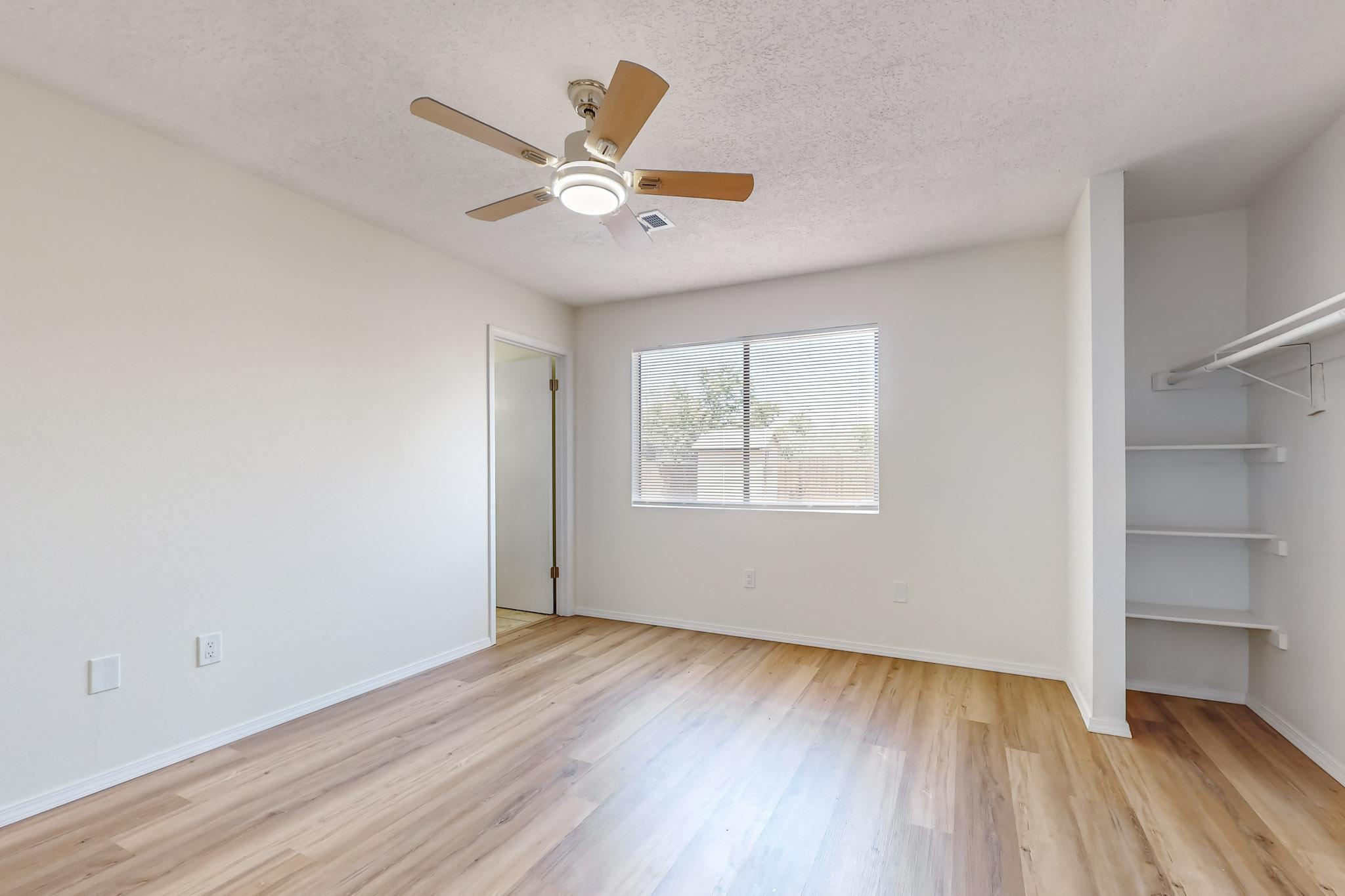 563 Apache Loop SW