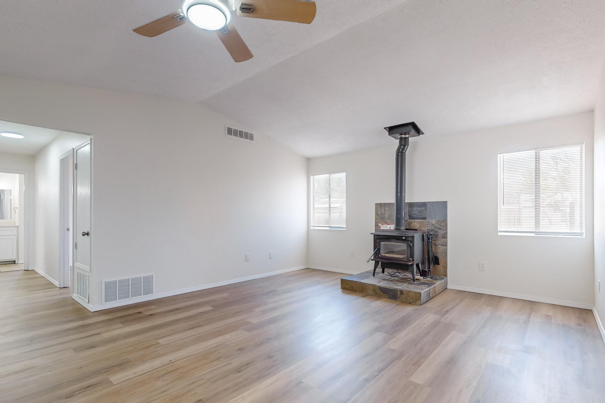 563 Apache Loop SW