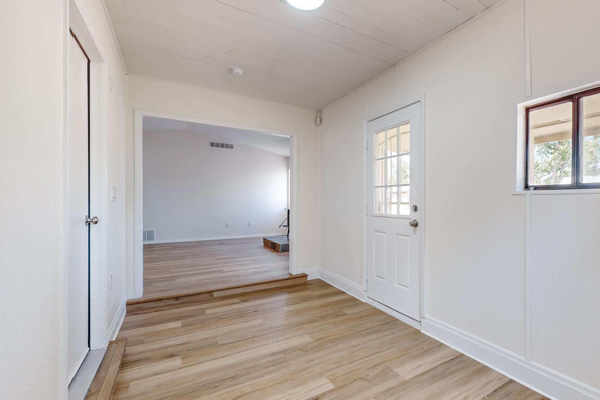 563 Apache Loop SW