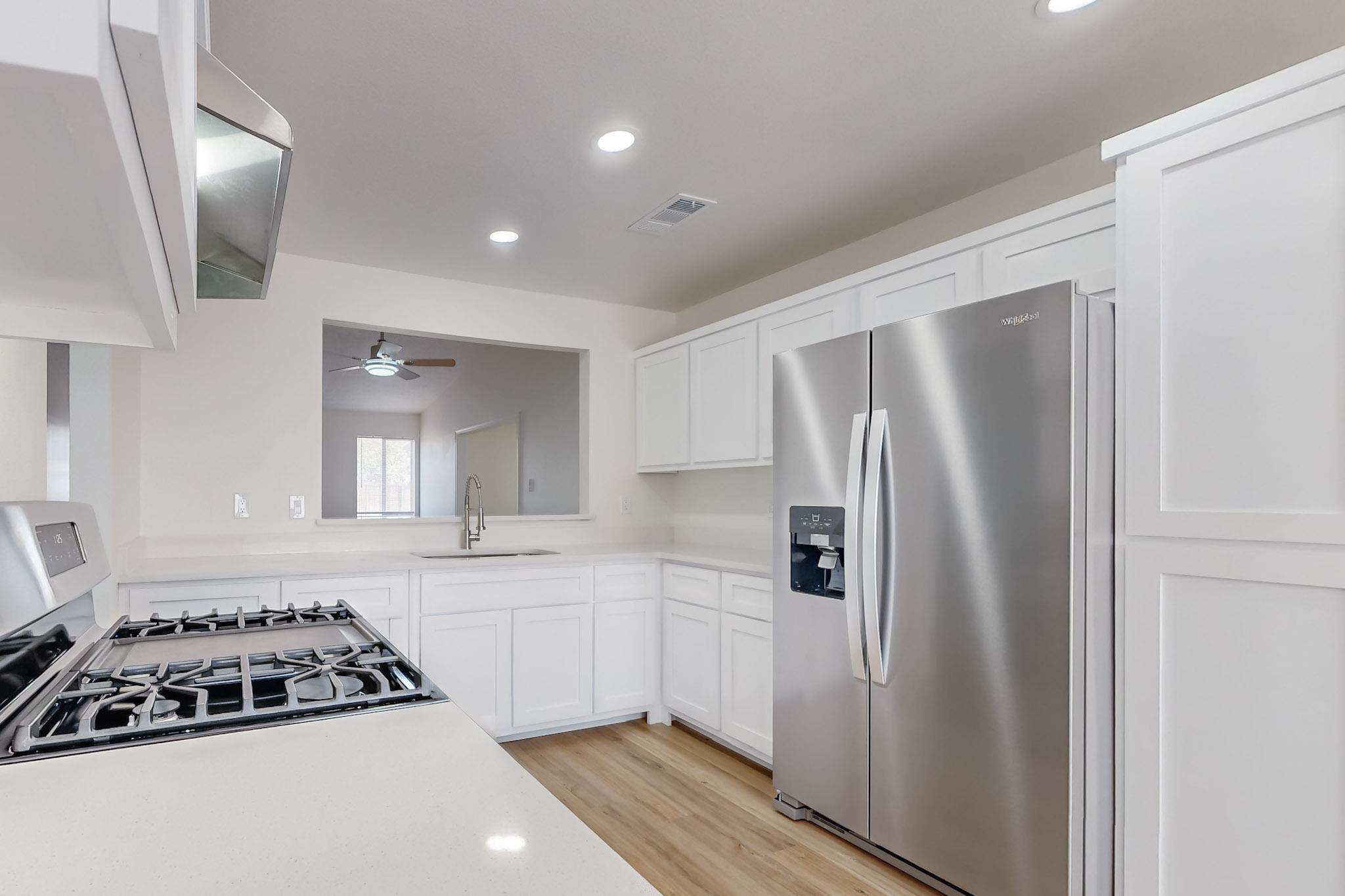 563 Apache Loop SW