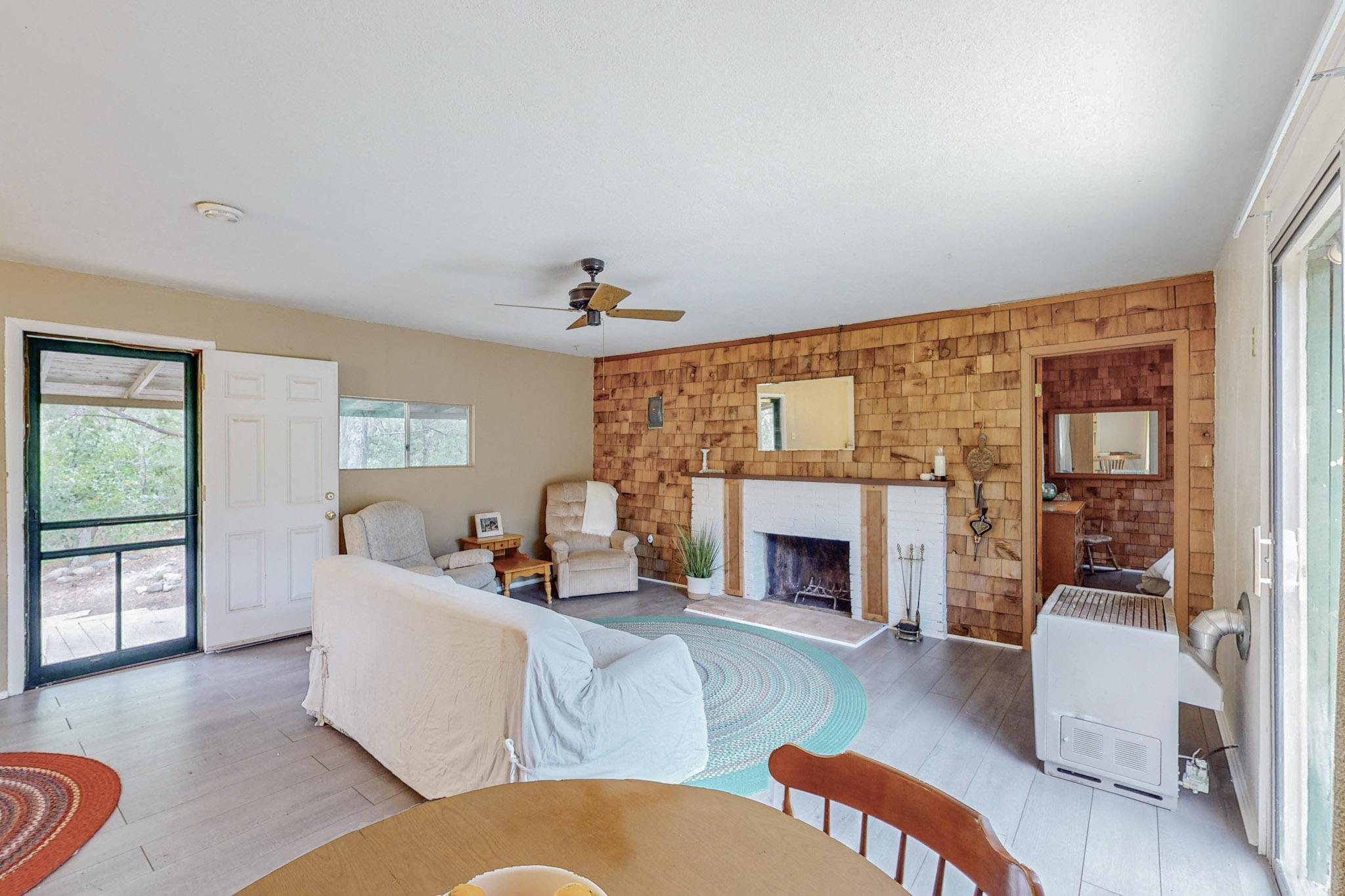 930 San Diego Loop Loop