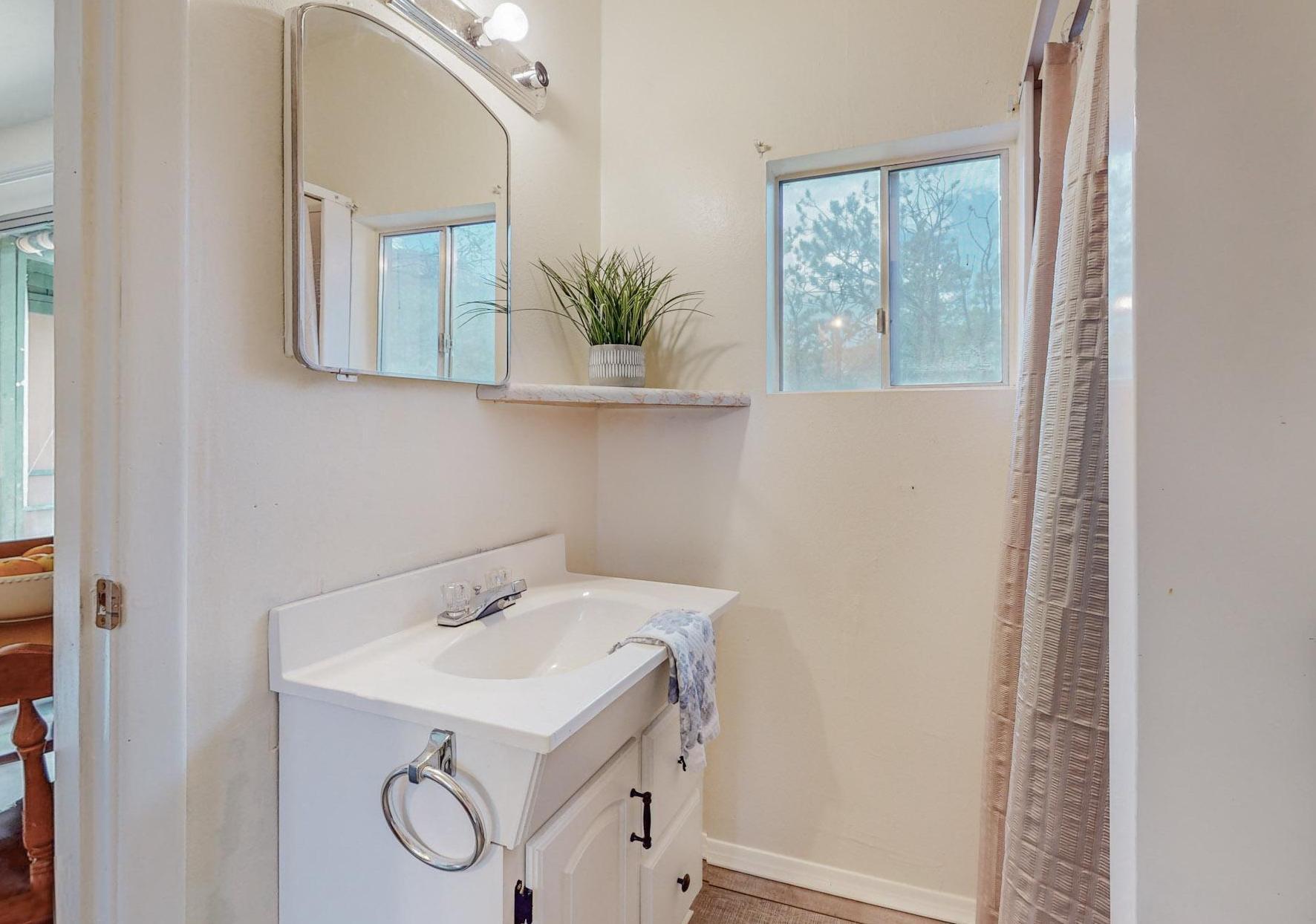 930 San Diego Loop Loop