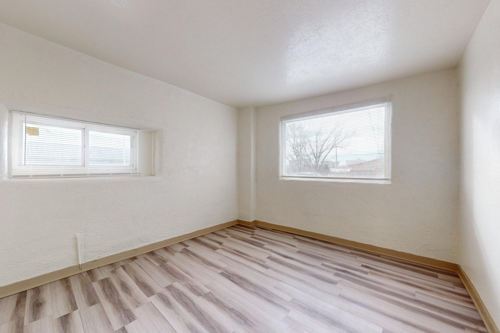 1119 Edith Boulevard NE