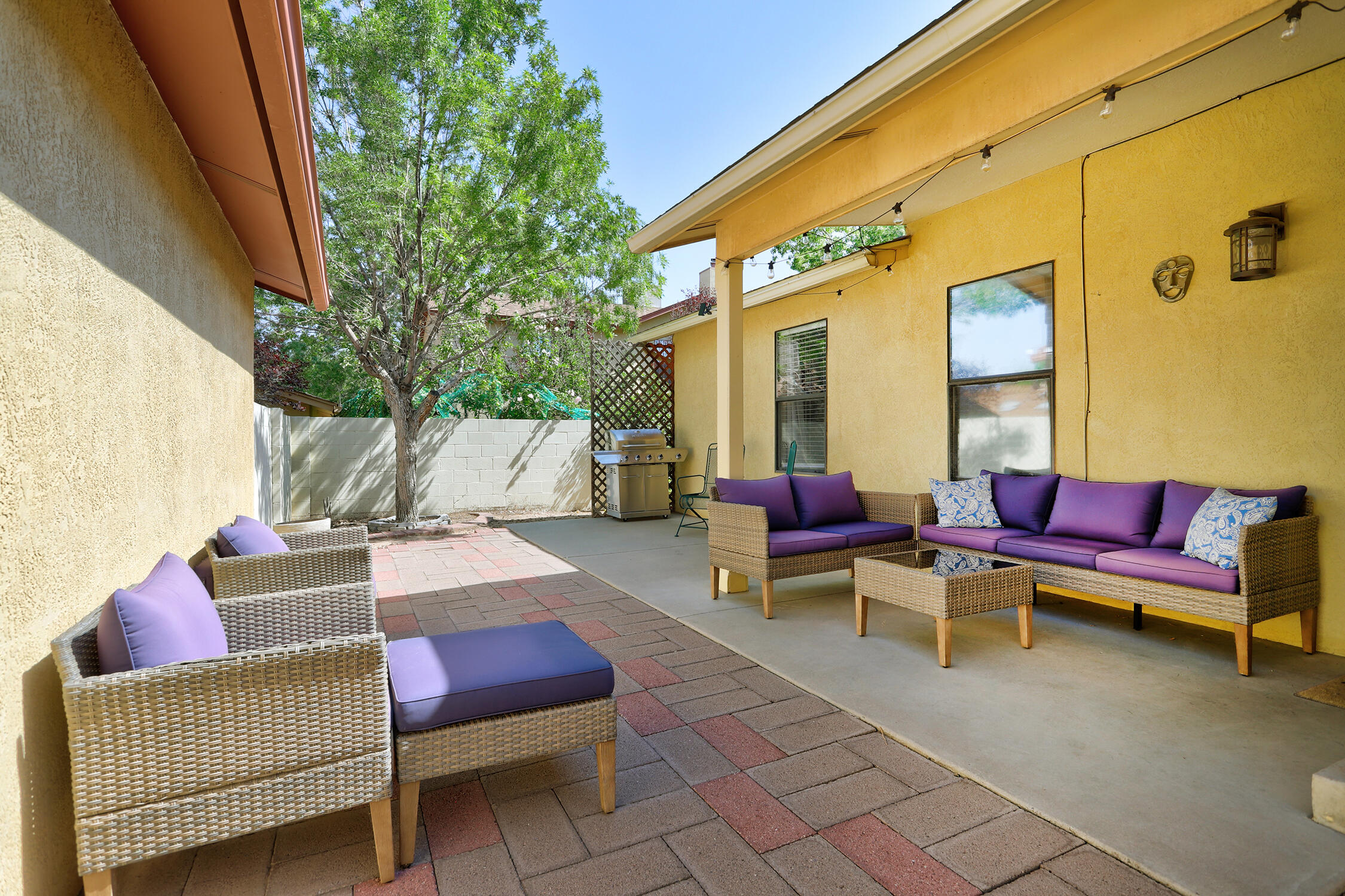 10809 Griffith Park Drive NE