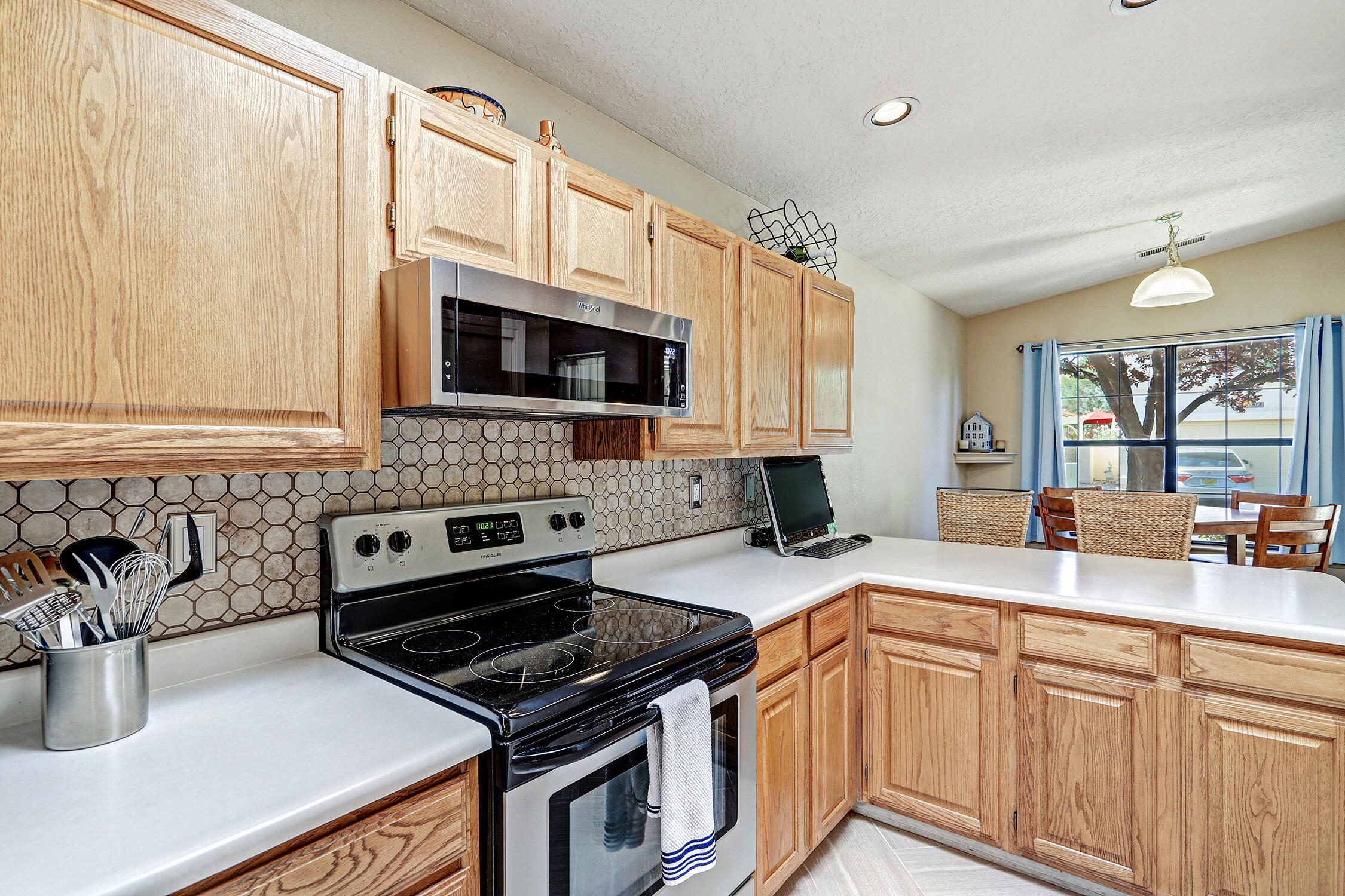 10809 Griffith Park Drive NE