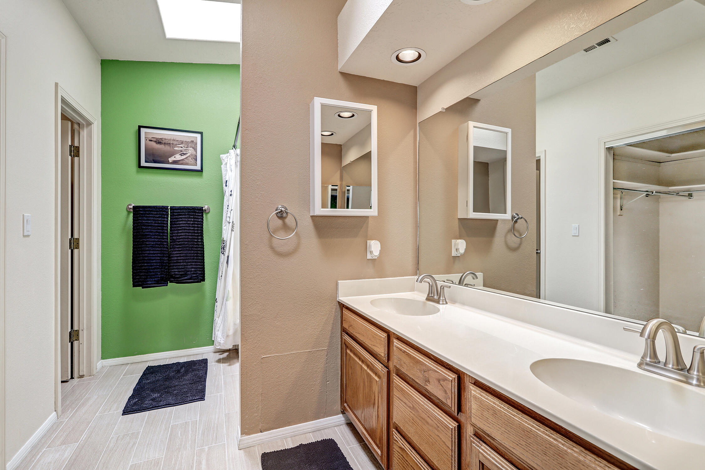 10809 Griffith Park Drive NE