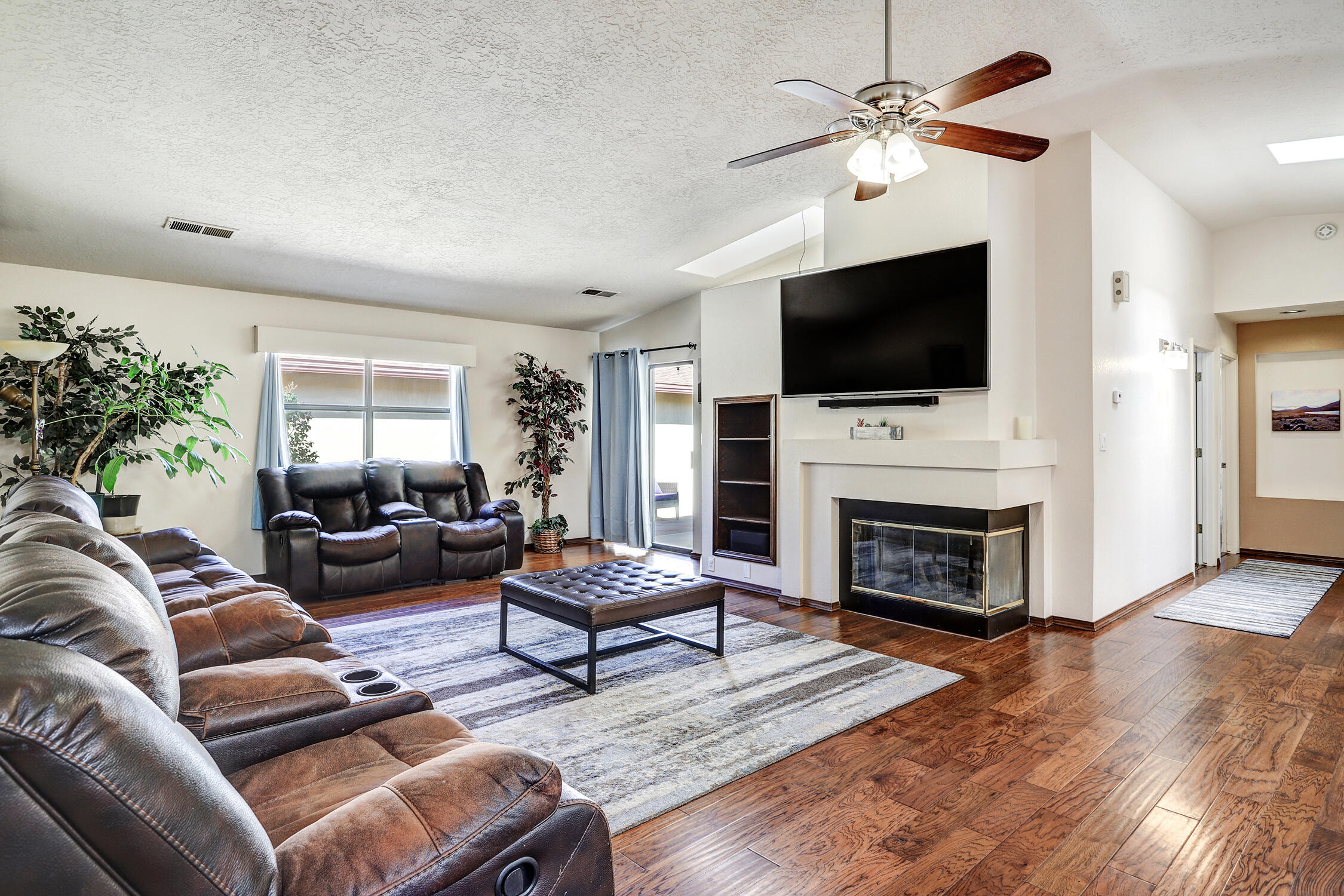 10809 Griffith Park Drive NE