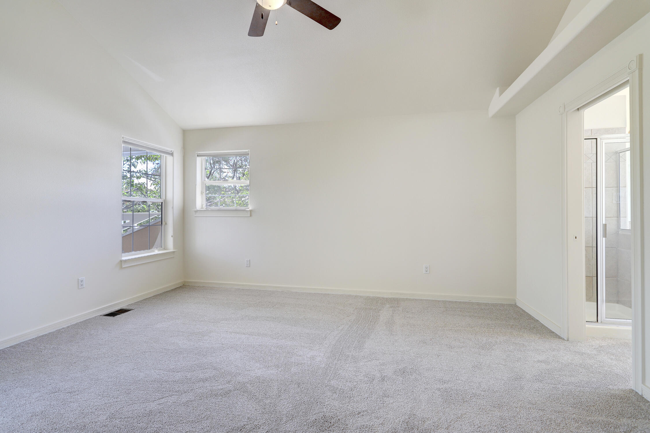 1532 Phoenix Avenue NW