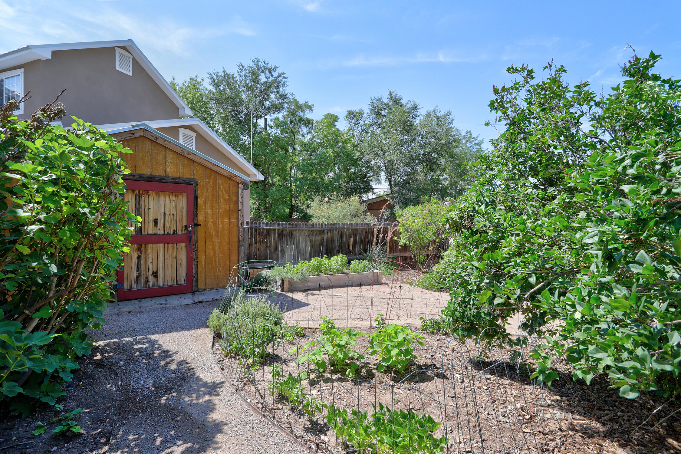 1532 Phoenix Avenue NW