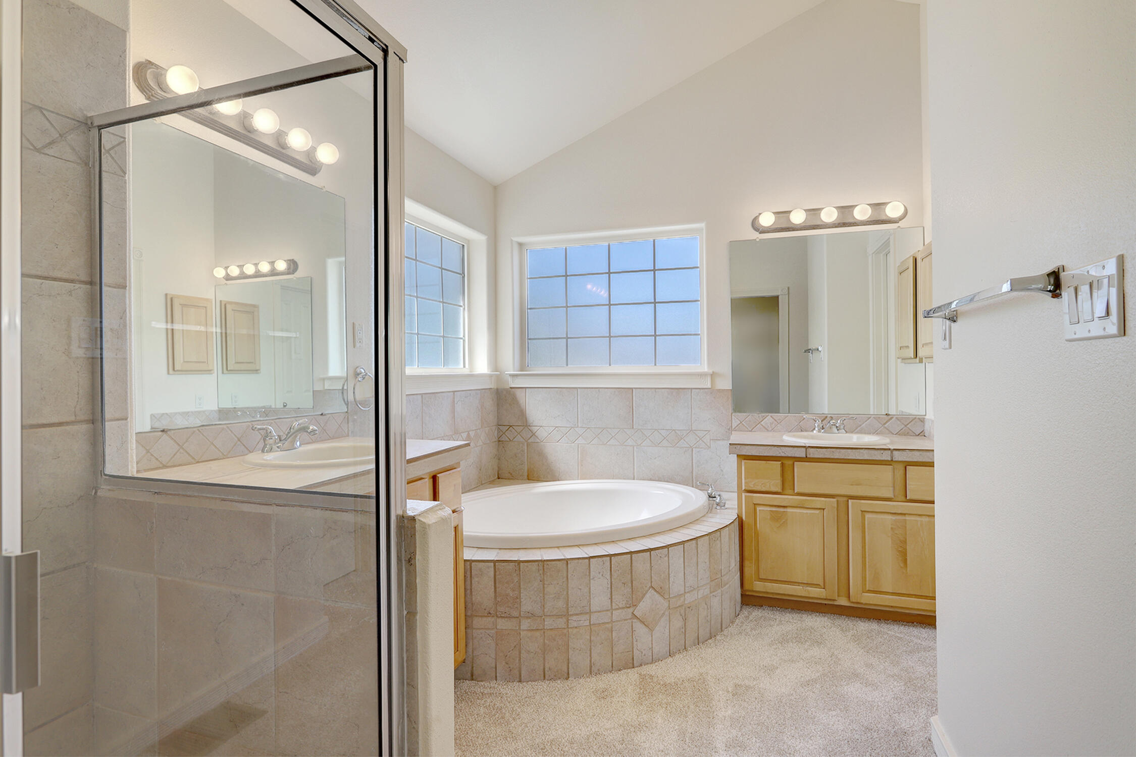 1532 Phoenix Avenue NW