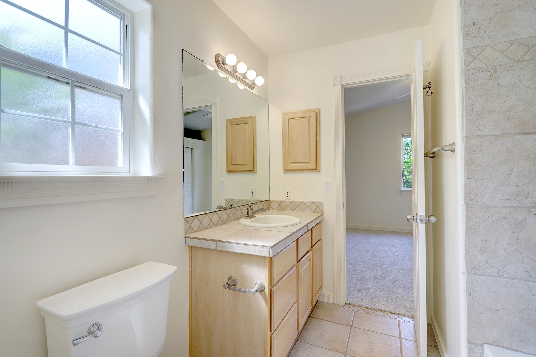 1532 Phoenix Avenue NW