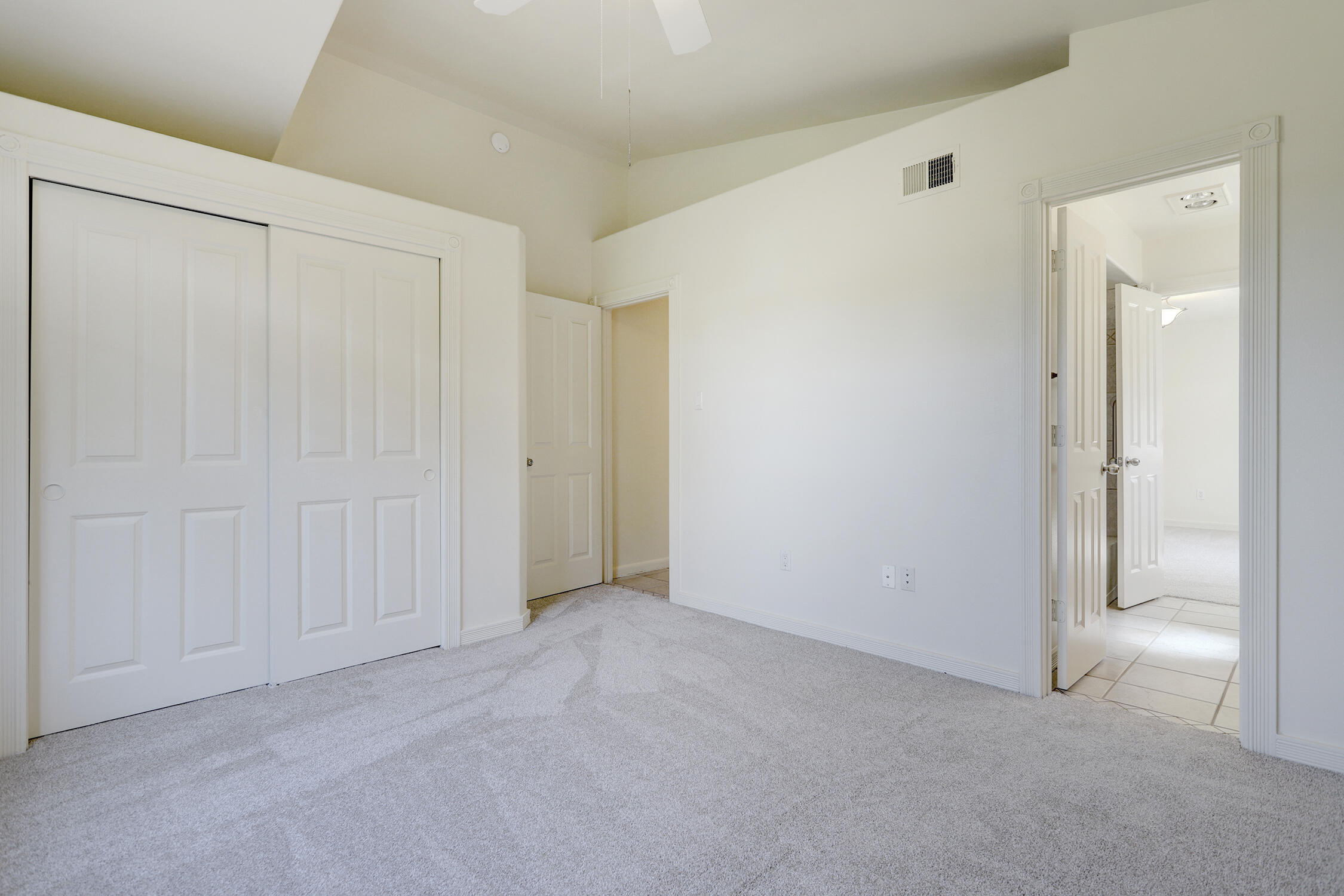 1532 Phoenix Avenue NW