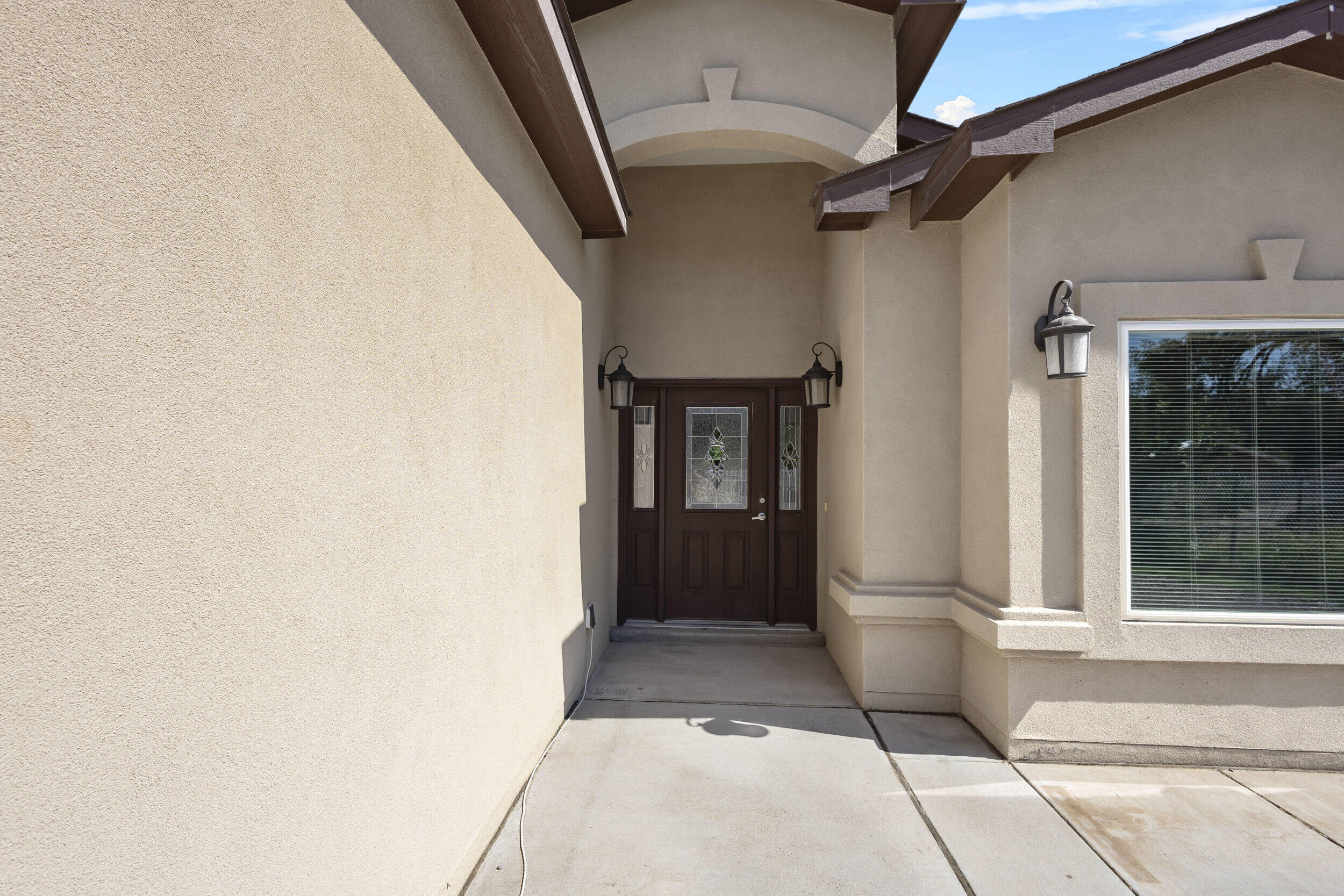 2047 LENA Drive SW