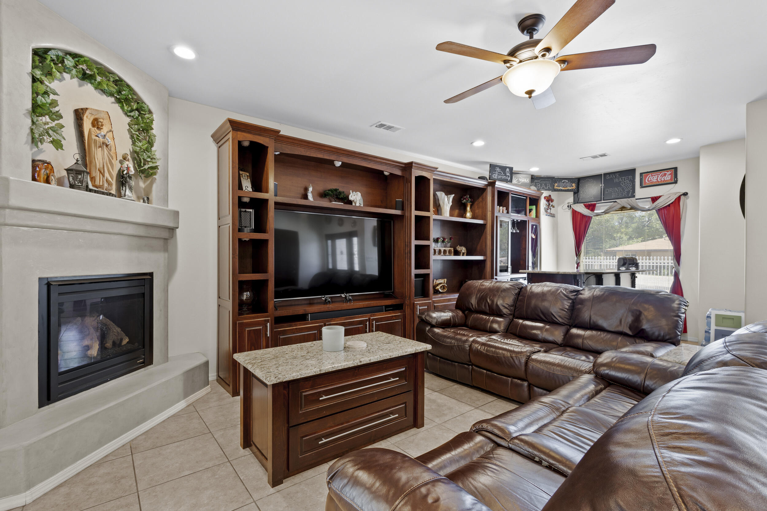 2047 LENA Drive SW