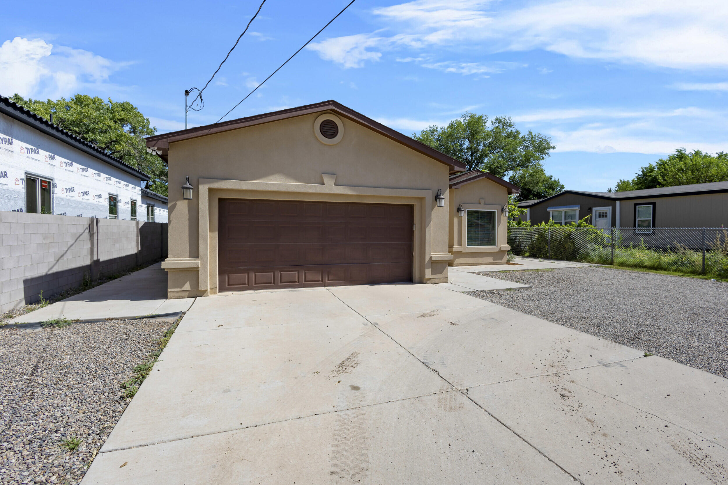 2047 LENA Drive SW