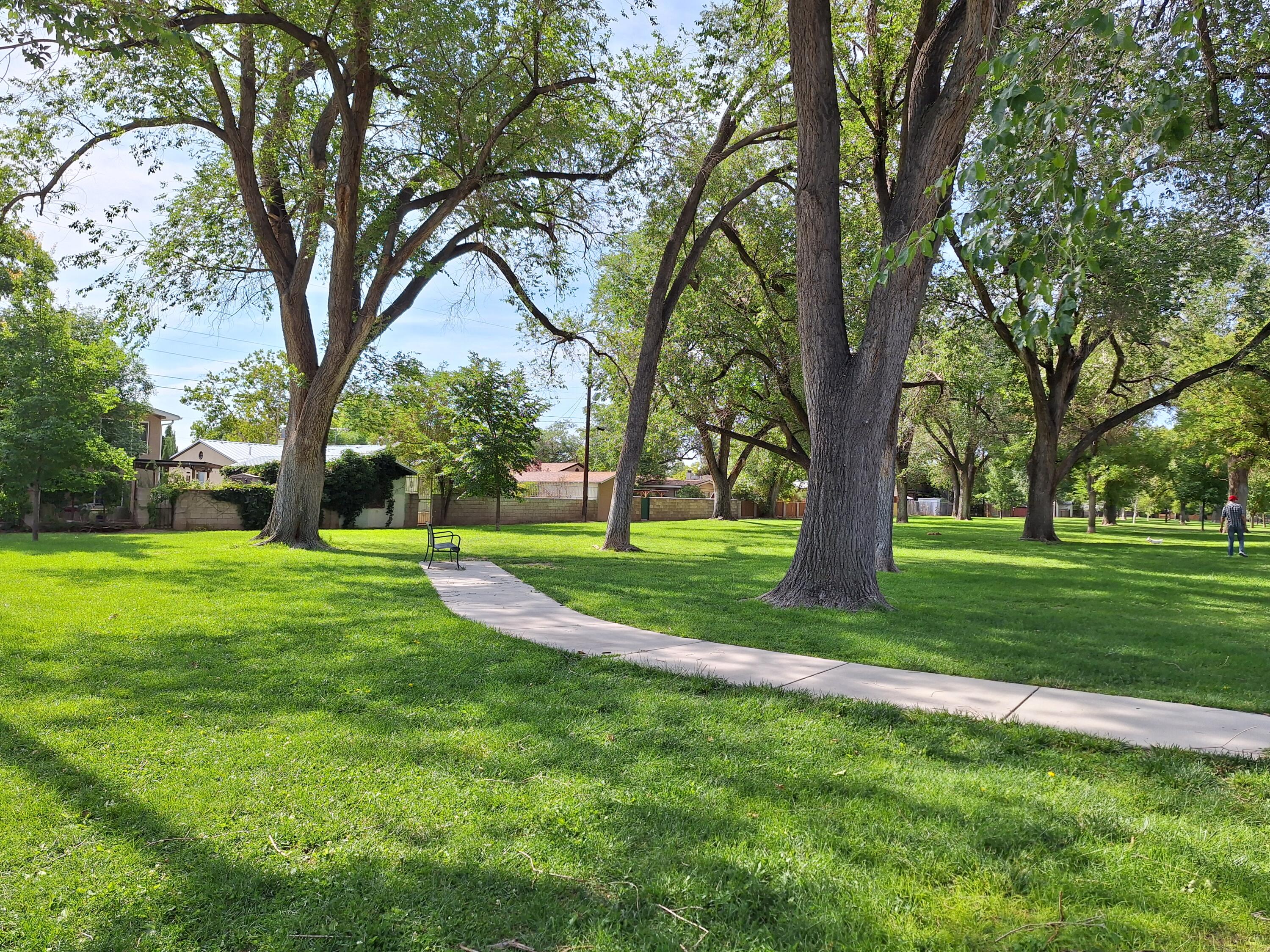 3619 Calle Del Monte NE