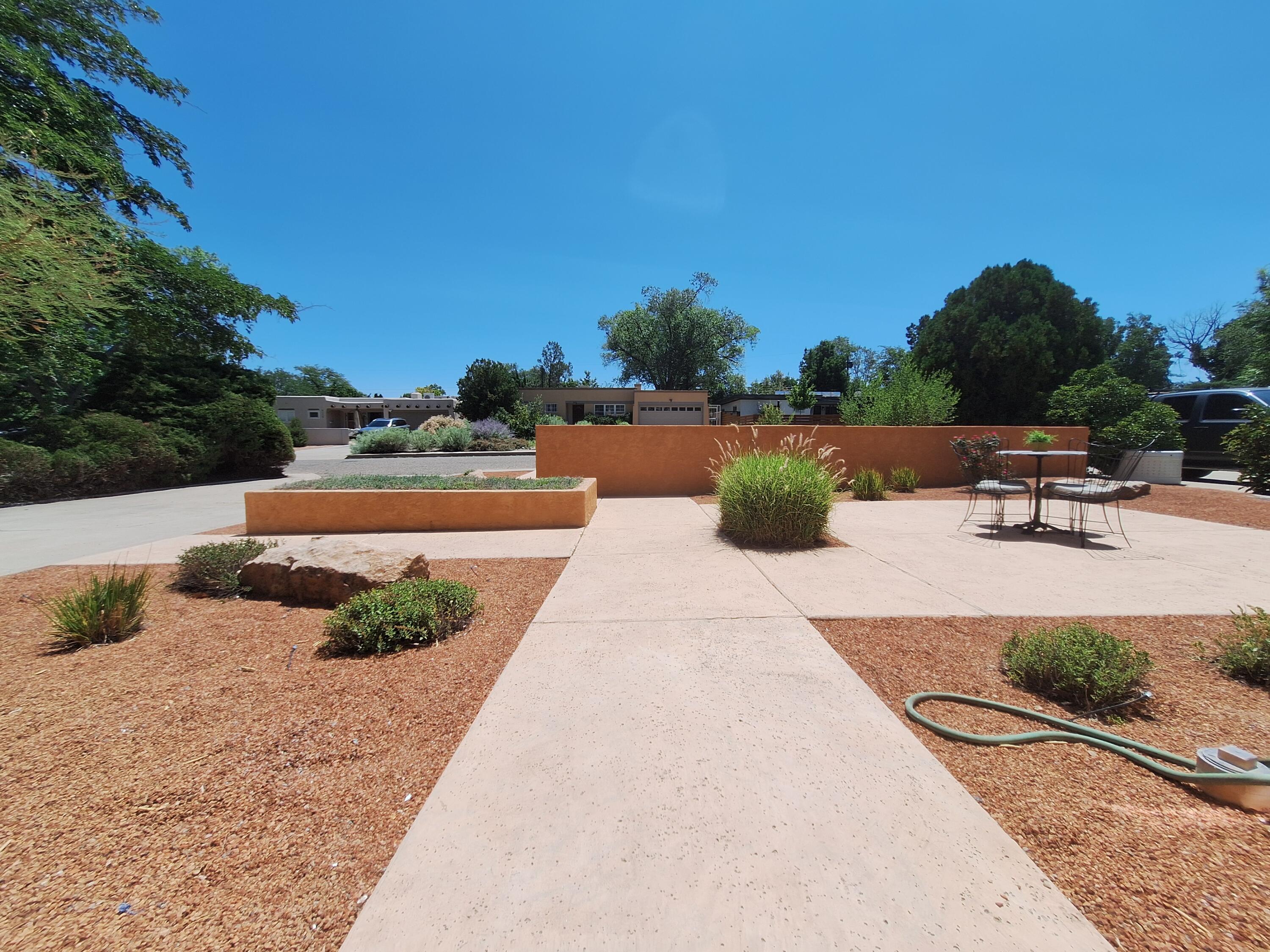 3619 Calle Del Monte NE