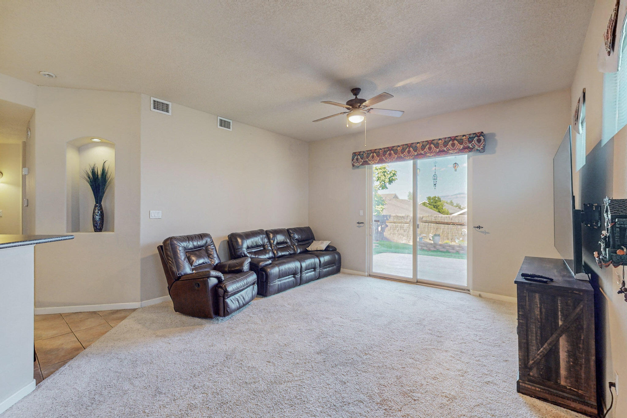 10436 Calle Mirlo NW