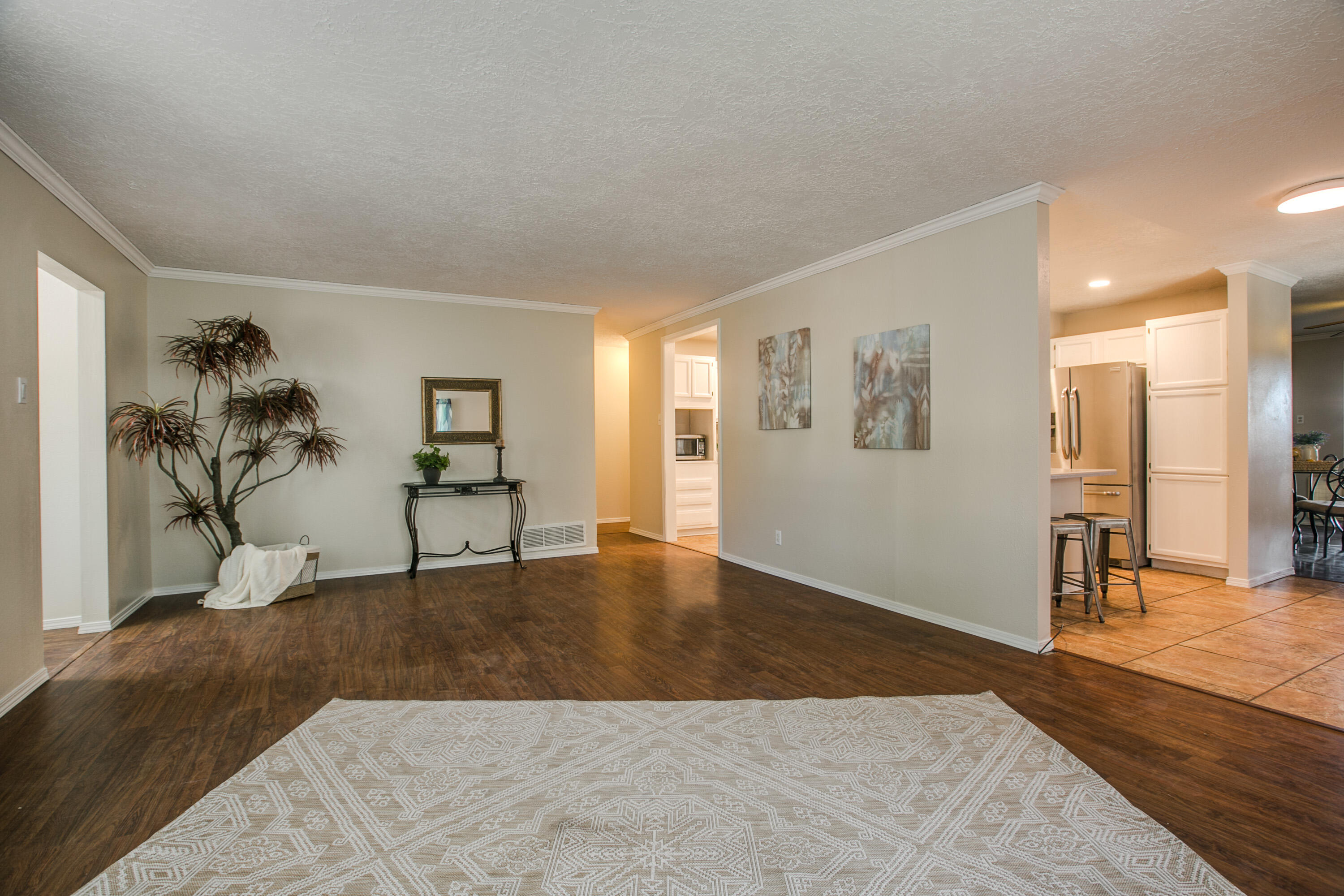 4113 Constance Place NE