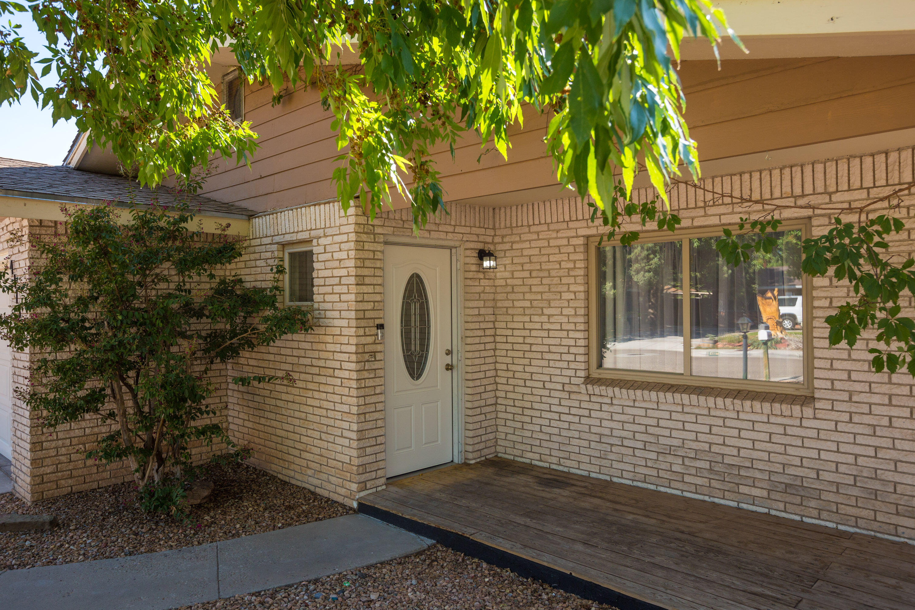 4113 Constance Place NE