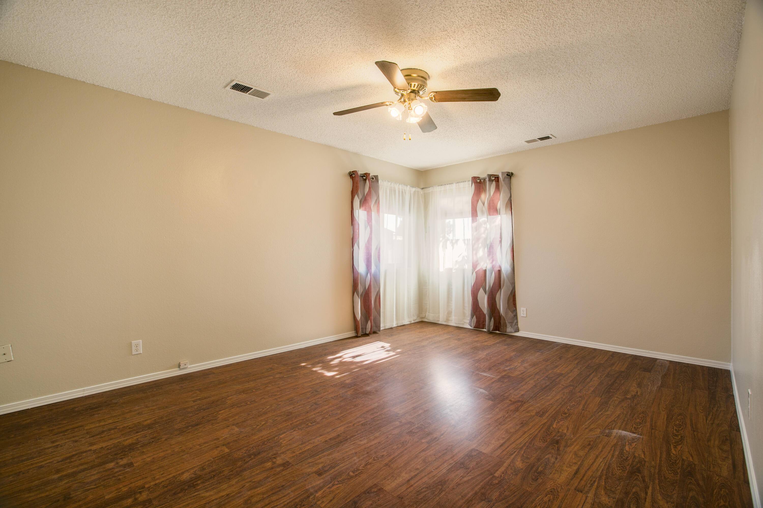 4113 Constance Place NE