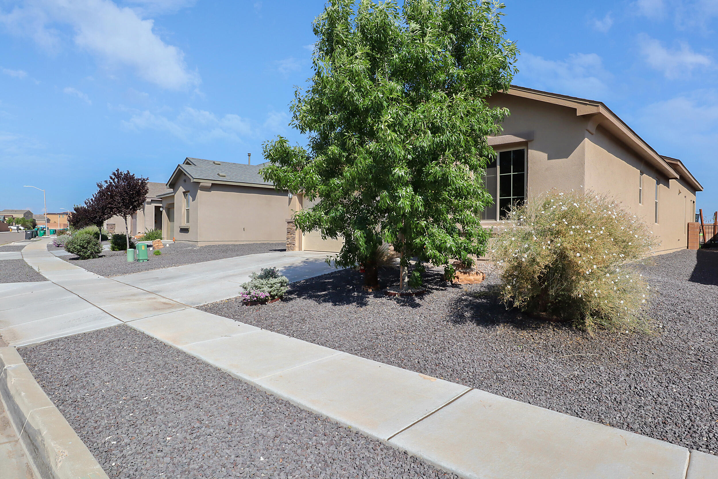 4509 Golden Eagle Loop NE