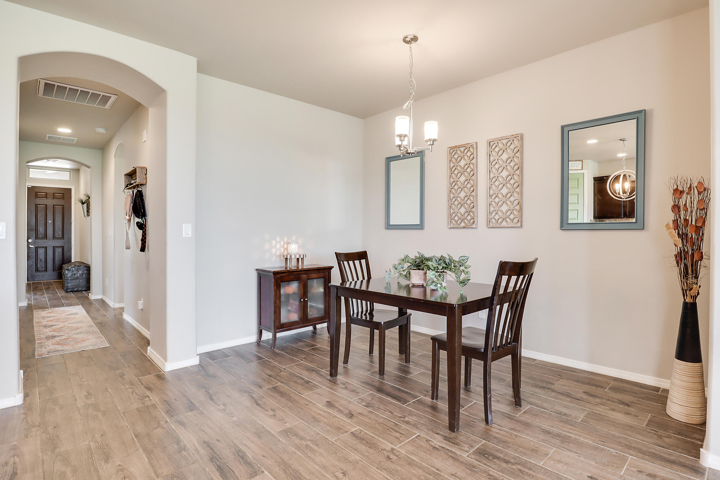 4509 Golden Eagle Loop NE