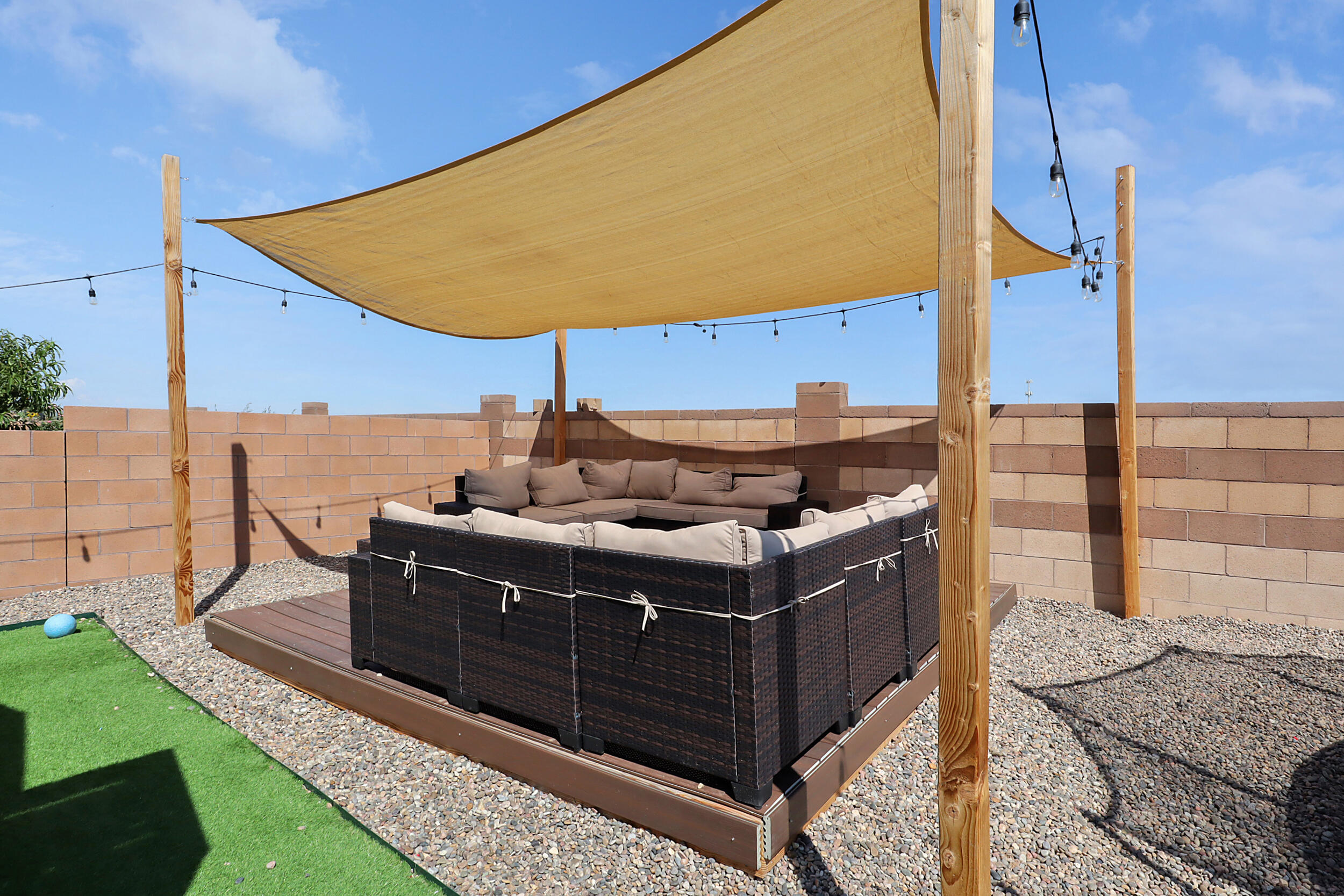 4509 Golden Eagle Loop NE