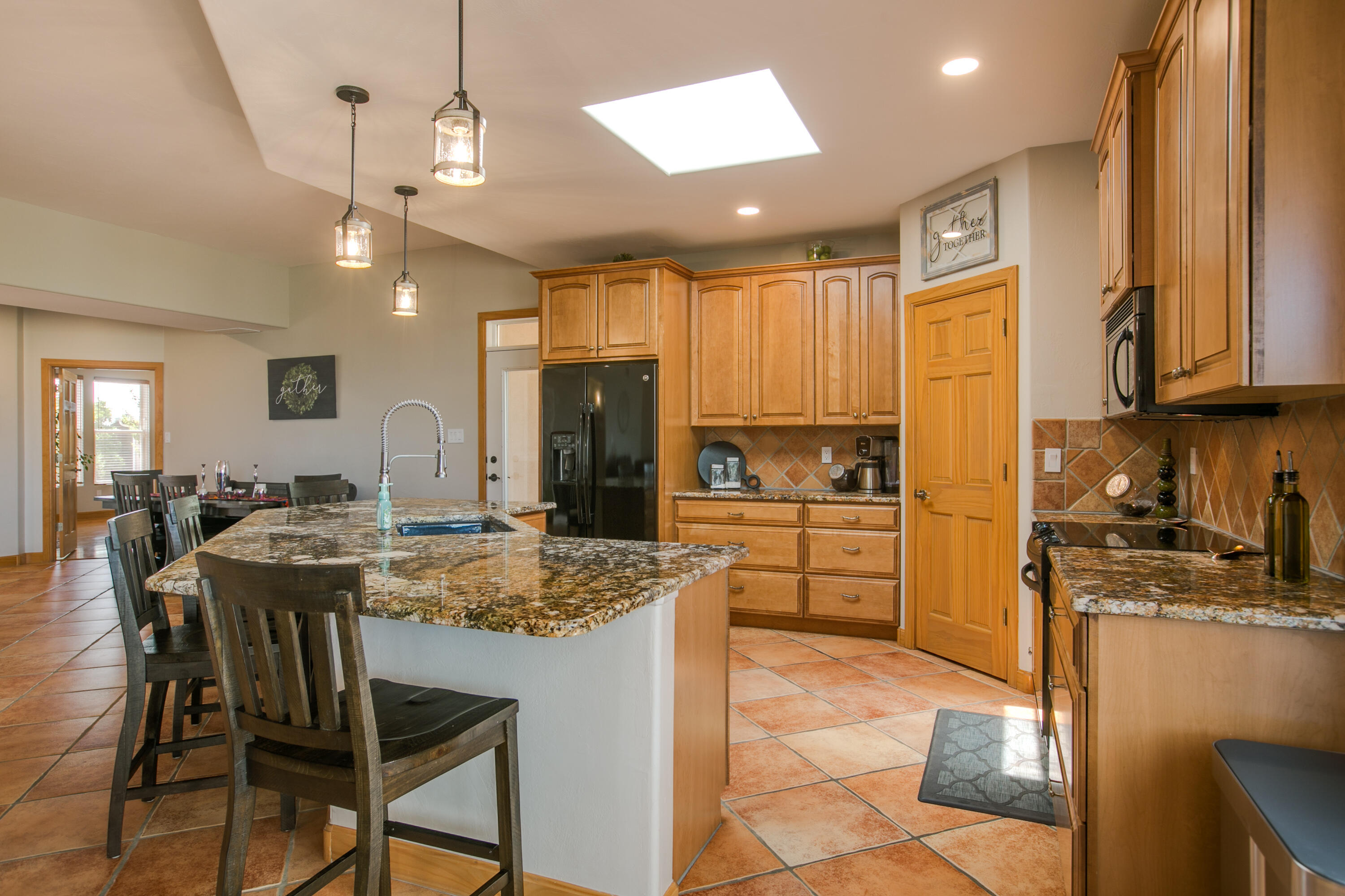 501 Accipitrine Court SE