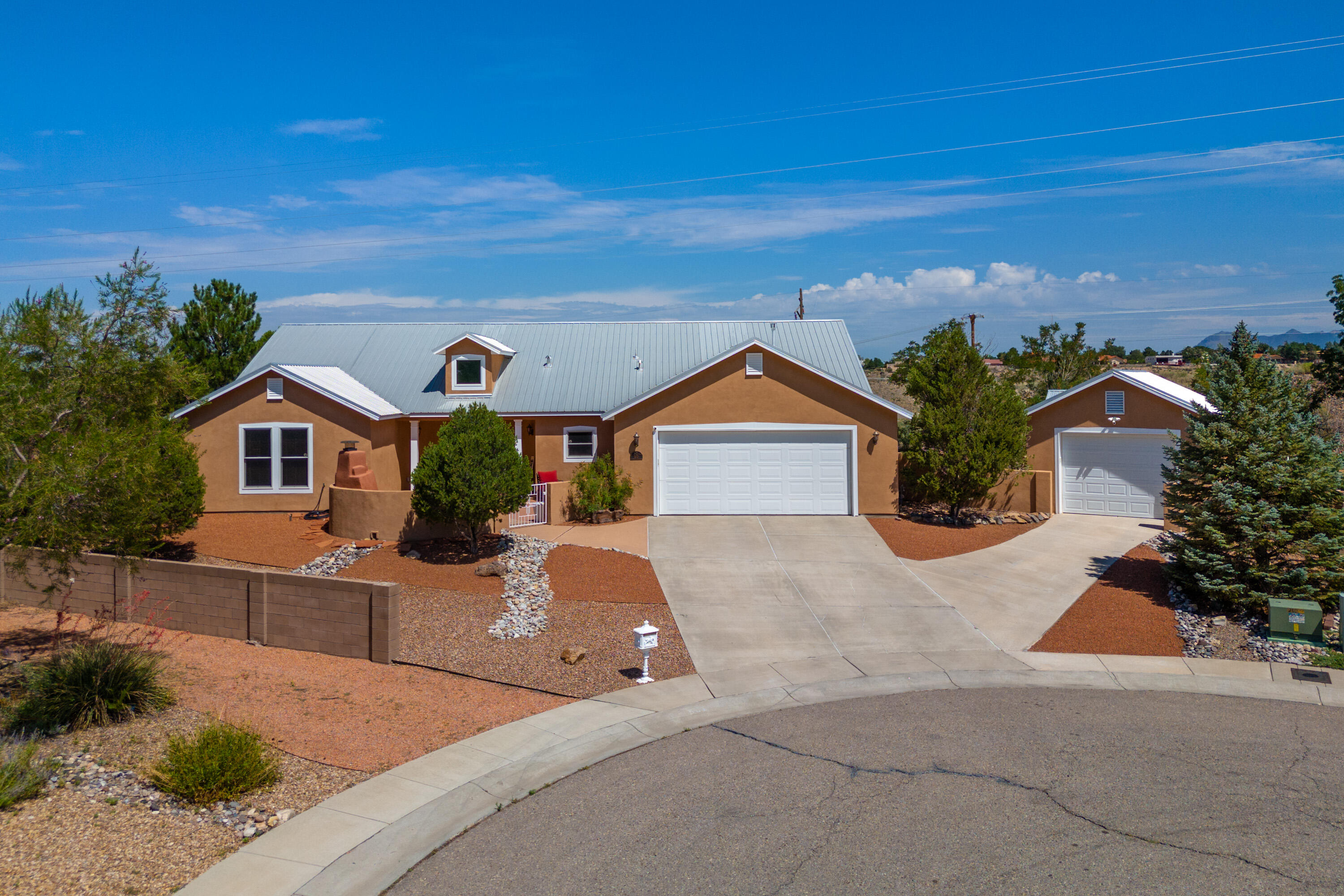 501 Accipitrine Court SE