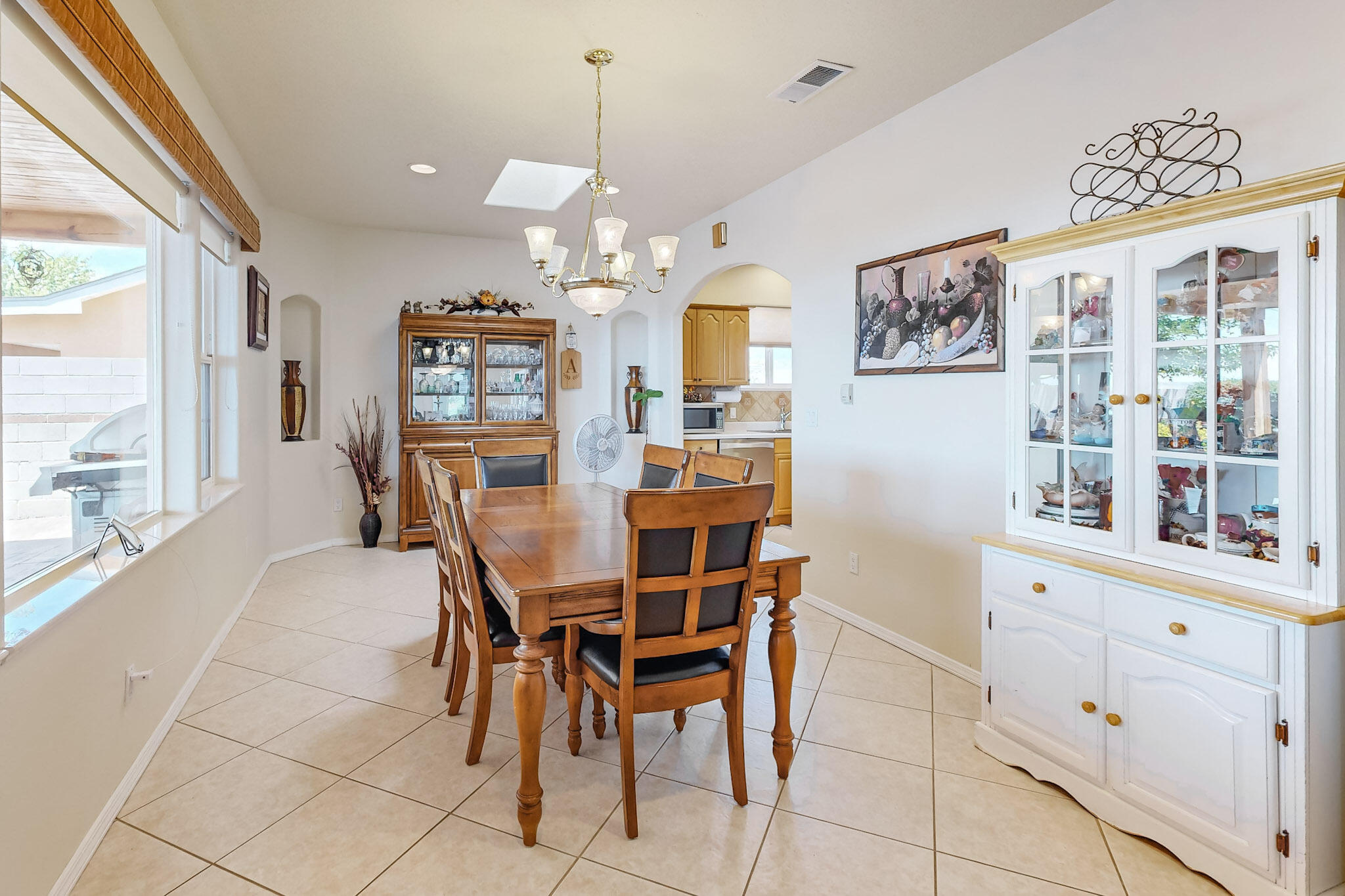 1925 Valley View Drive SW