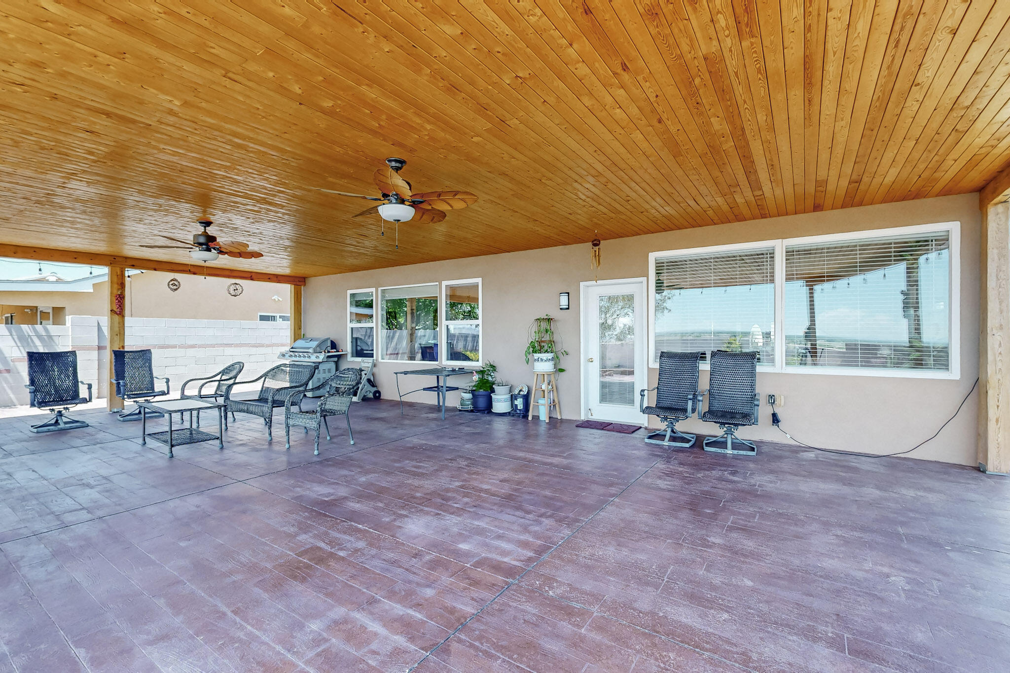 1925 Valley View Drive SW